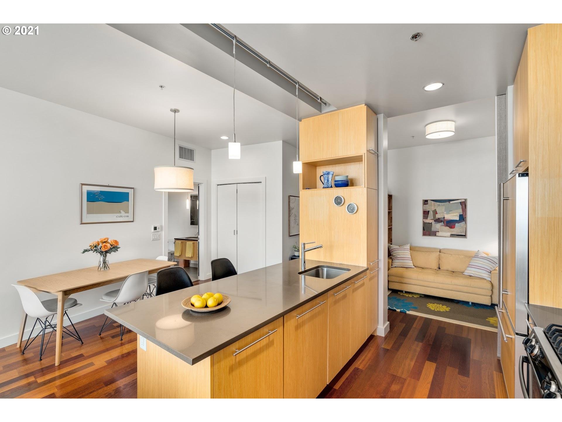 Photo #4: 21219093 Listing 