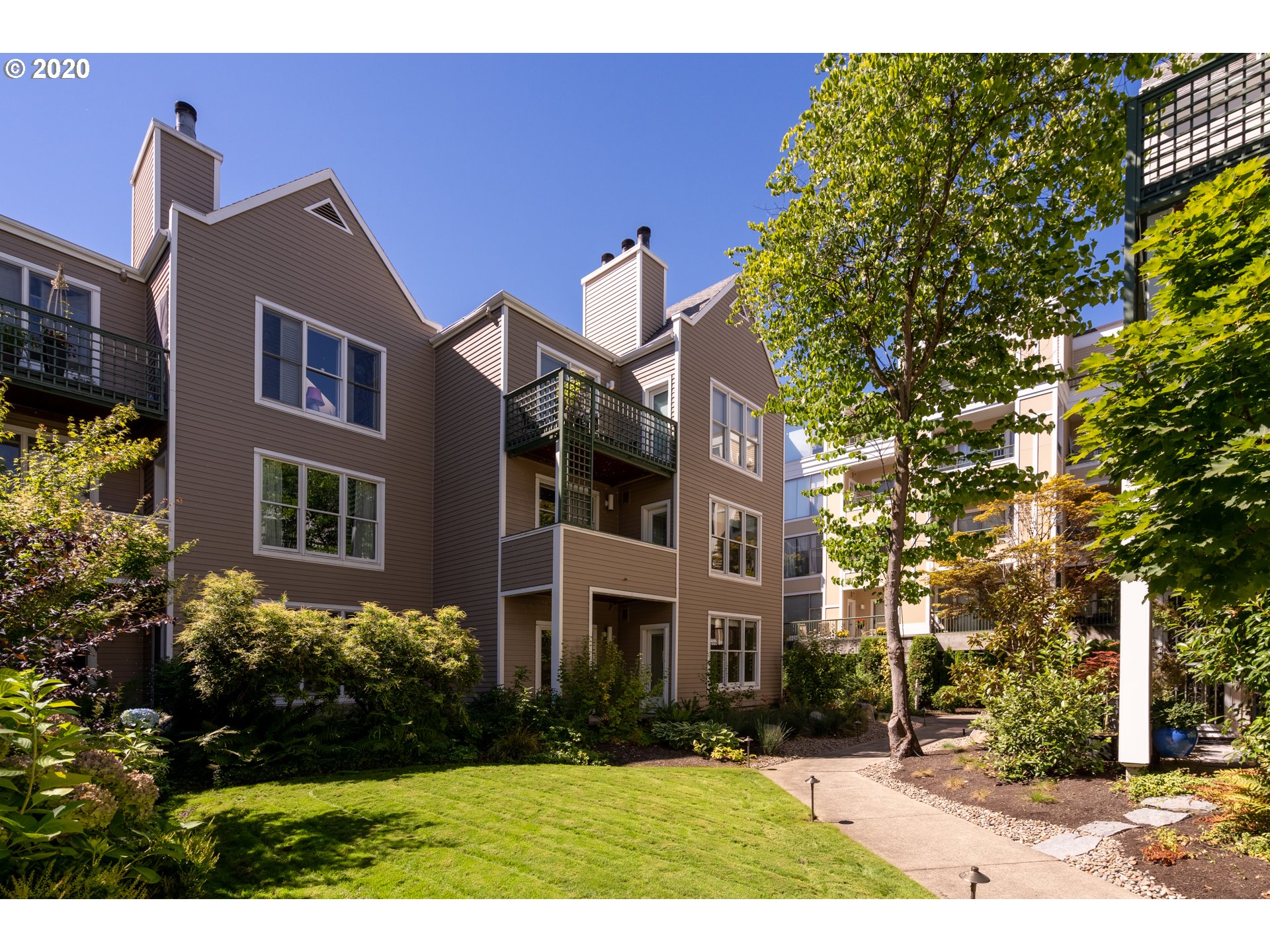 Photo #2: 21219130 Listing 