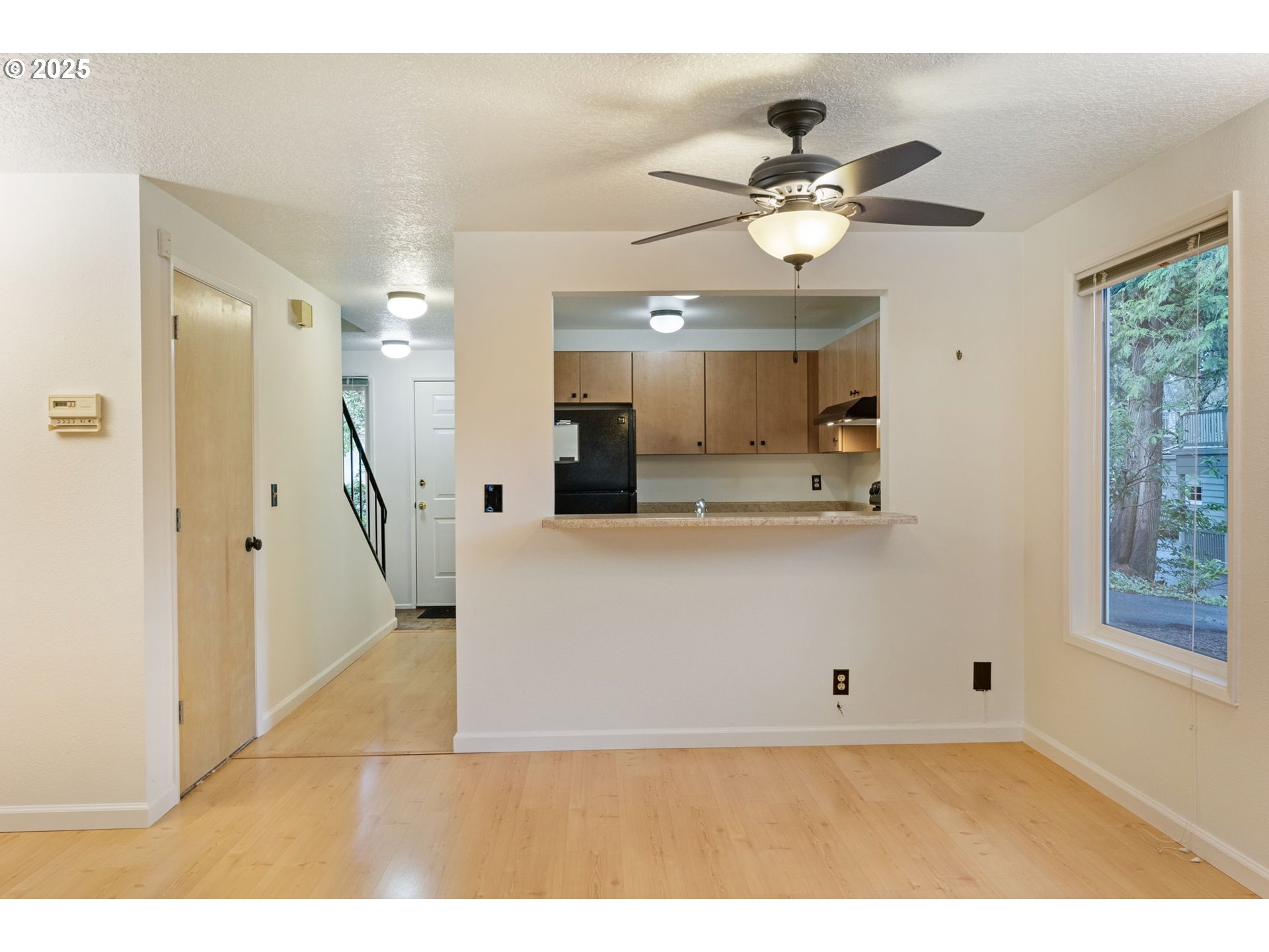 Photo #16: 212210843 Listing: Photo #16