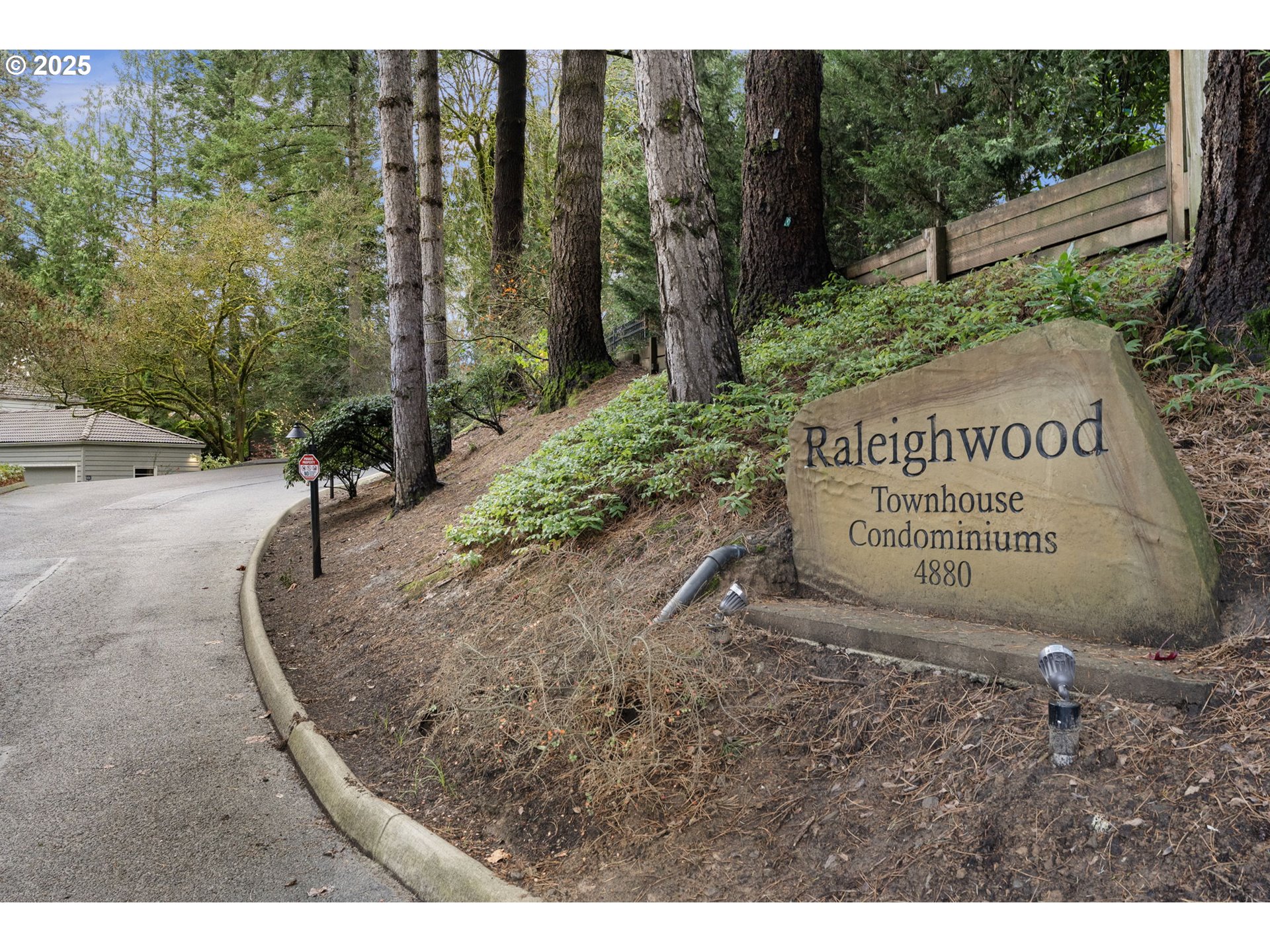 Photo #29: 212210843 Listing: Photo #29