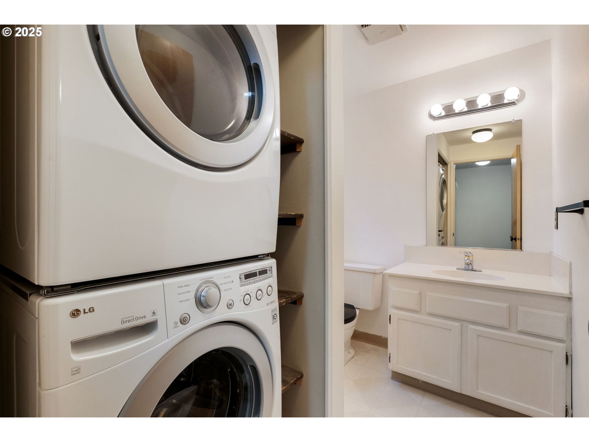 Photo #9: 212210843 Listing: Photo #9