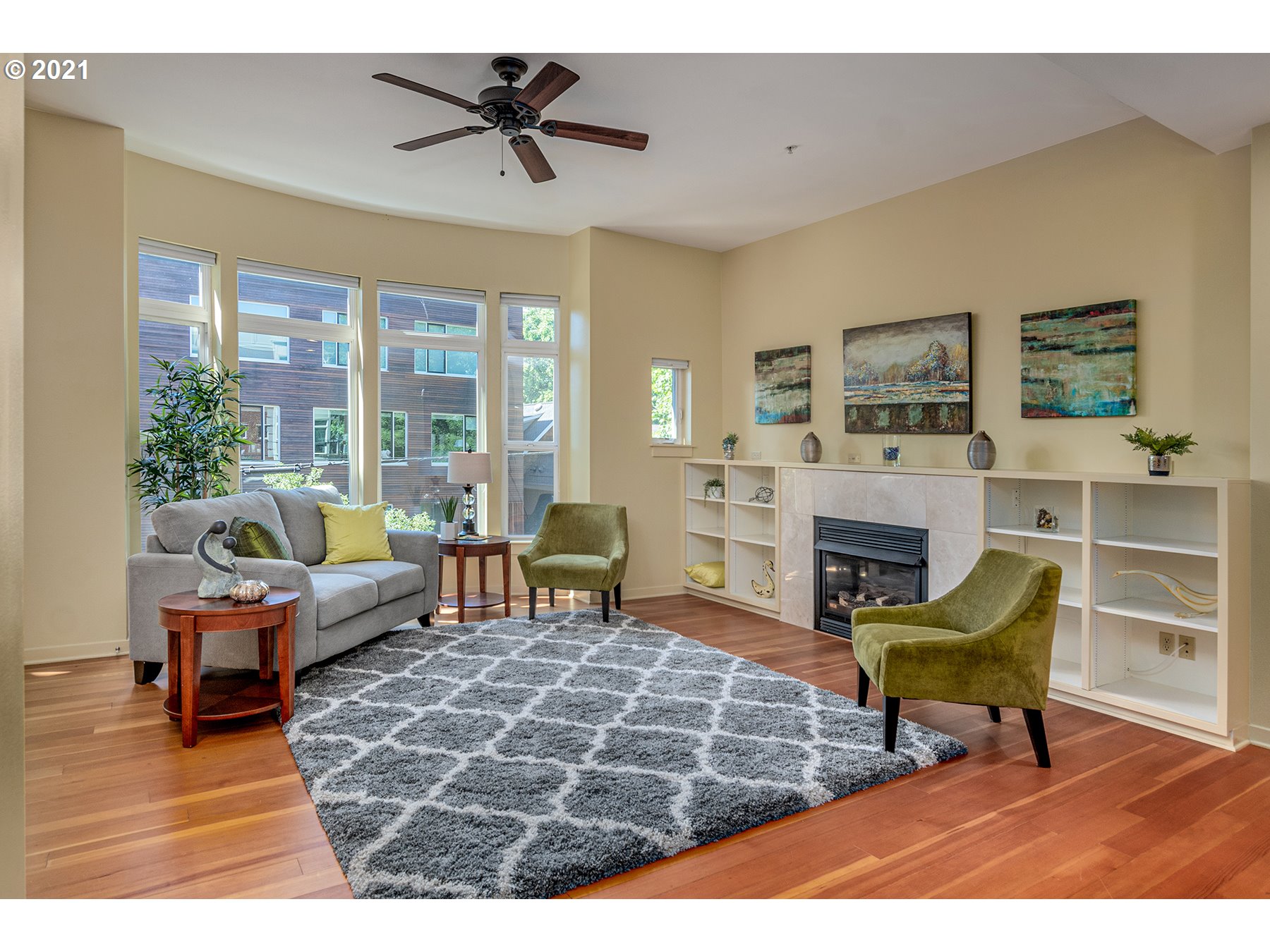 Photo #6: 21221636 Listing 