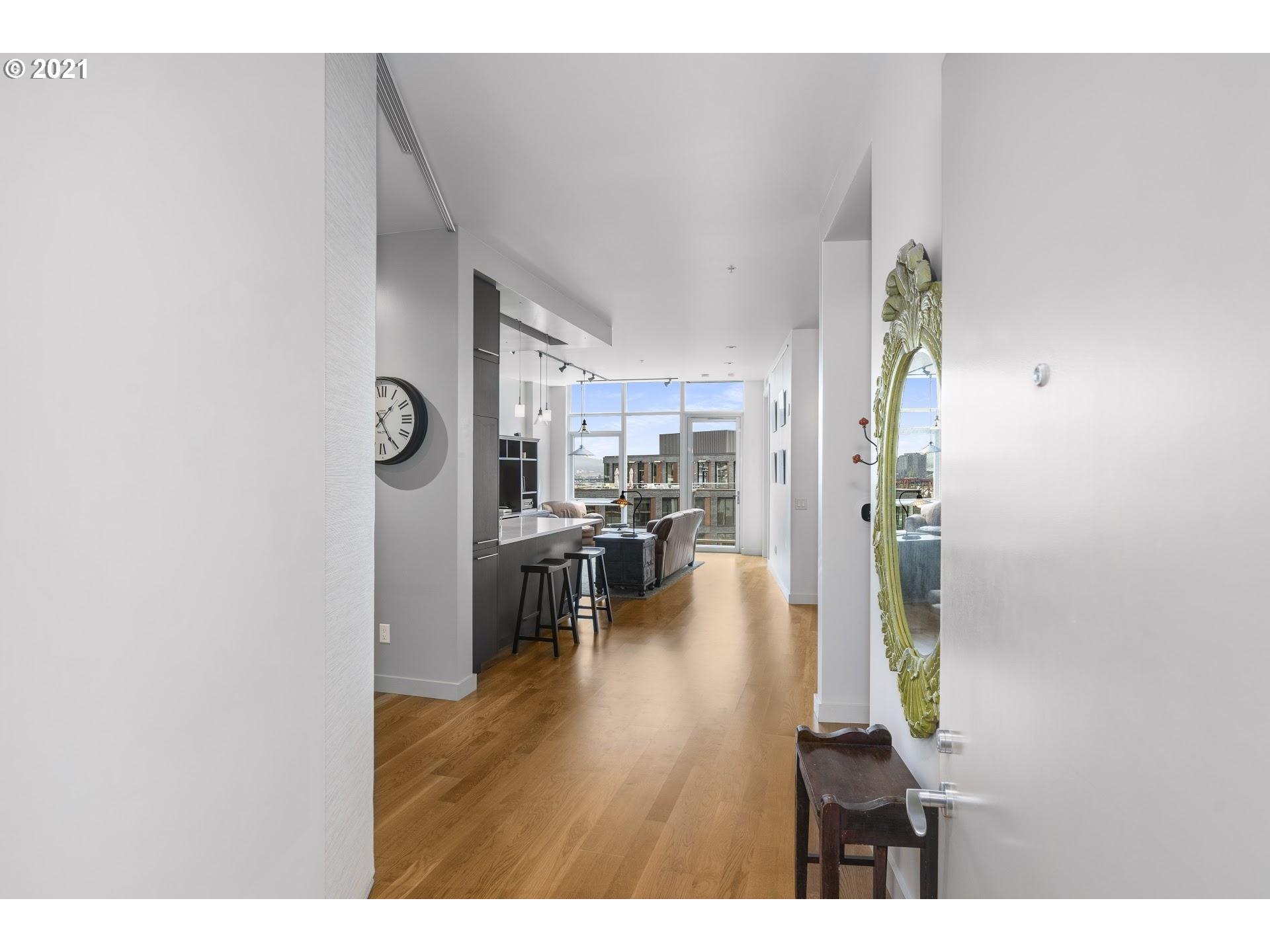 Photo #4: 21222978 Listing 
