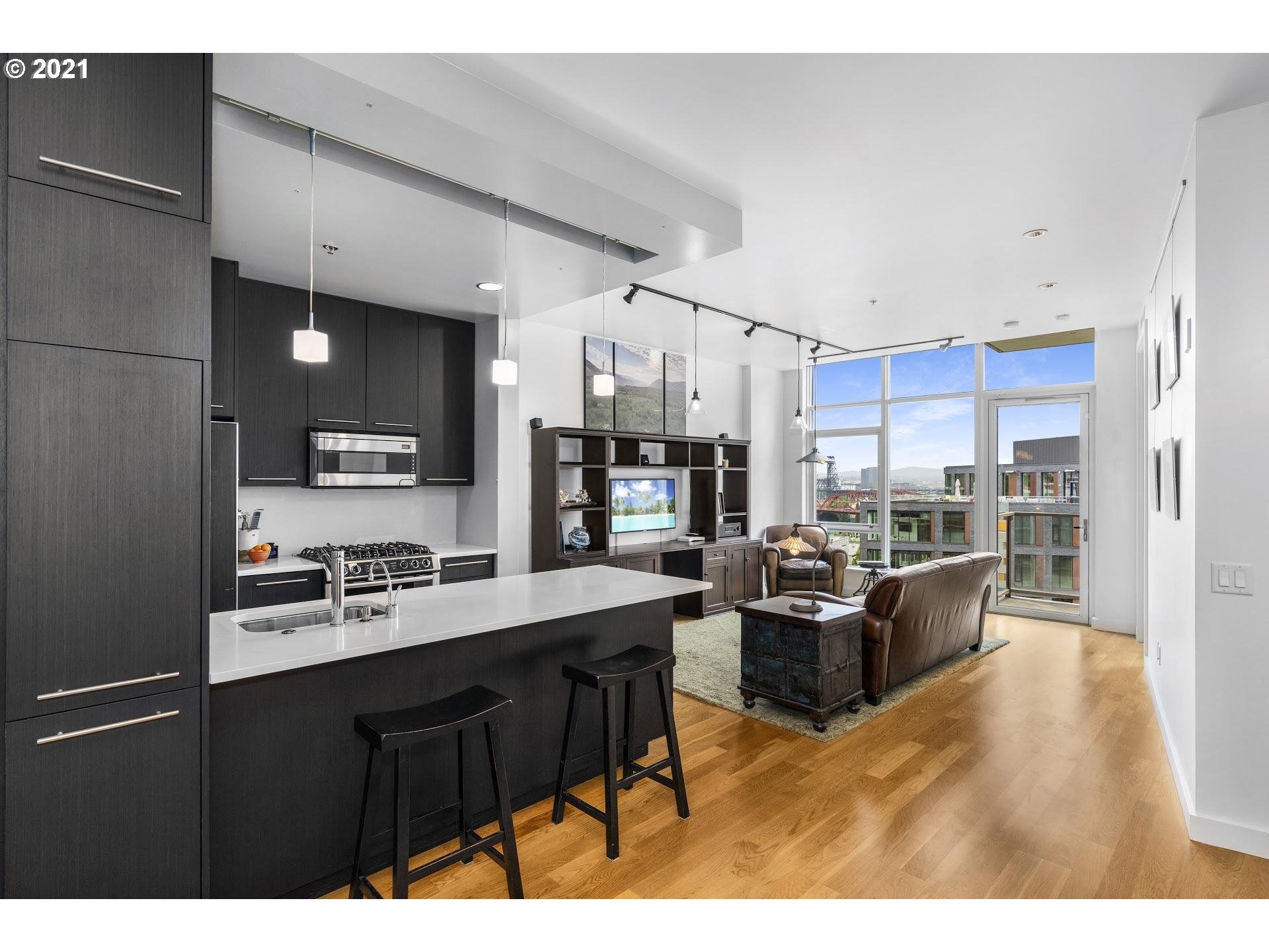 Photo #5: 21222978 Listing 