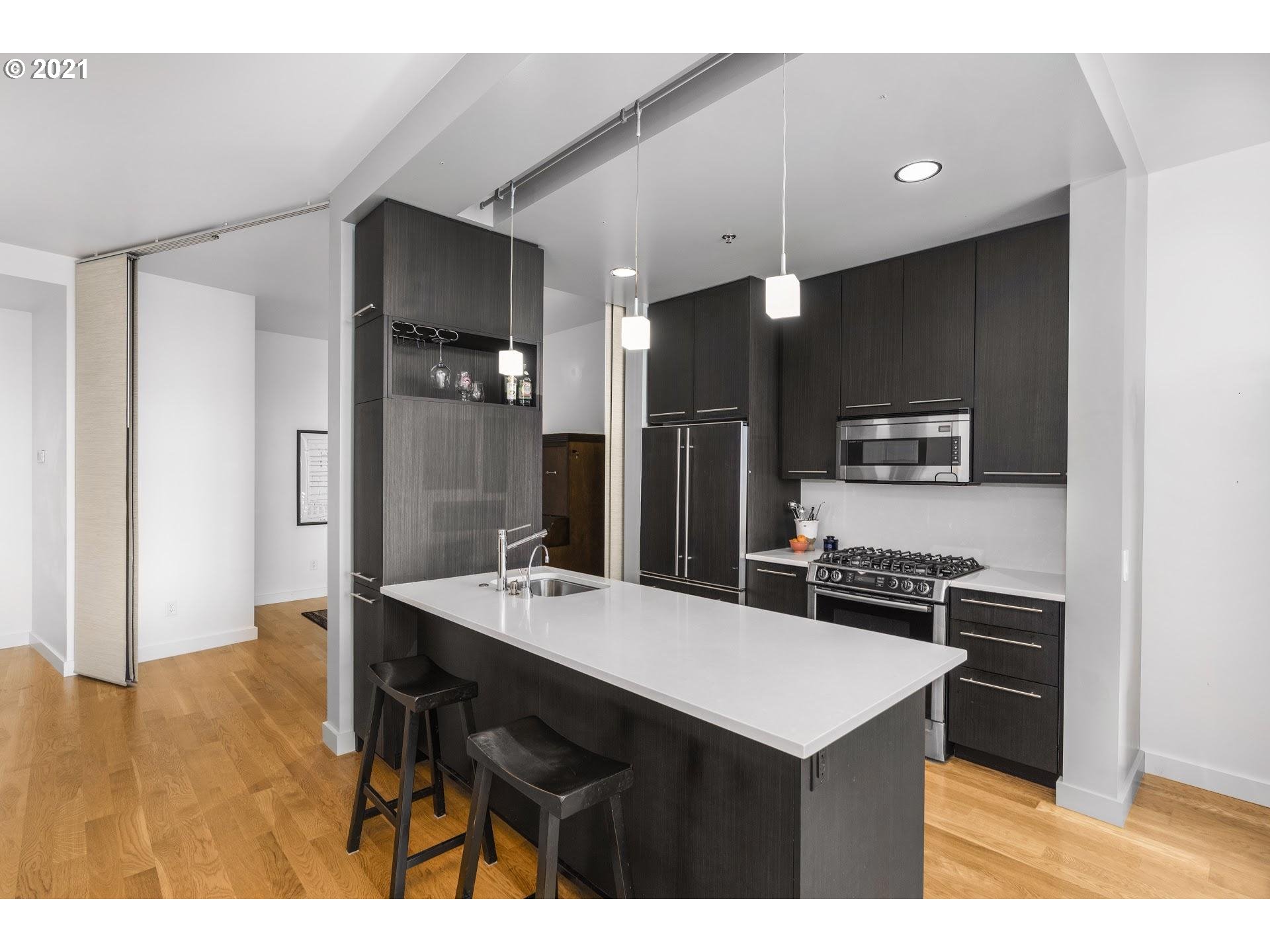 Photo #6: 21222978 Listing 