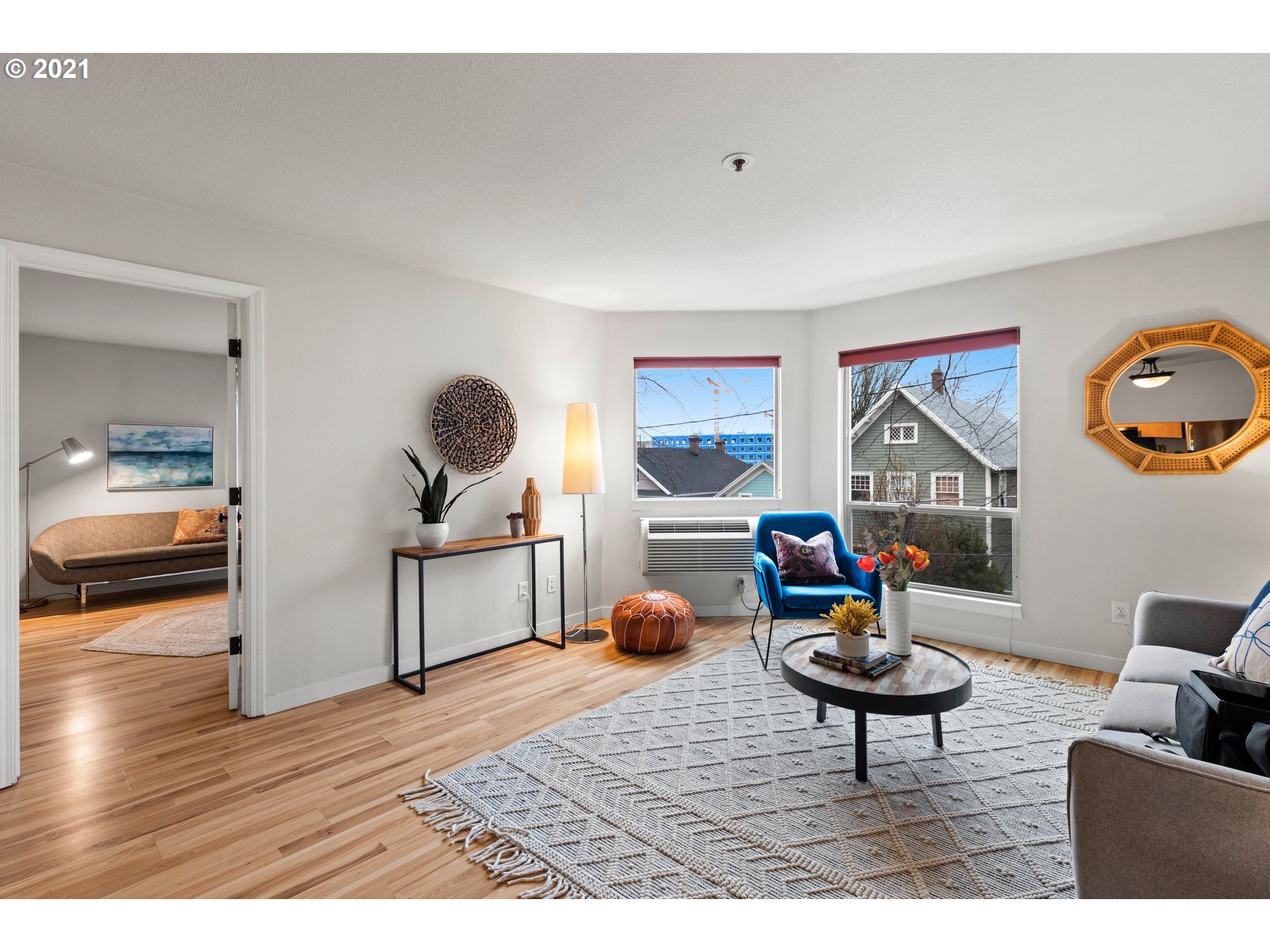 Photo #5: 21224094 Listing 