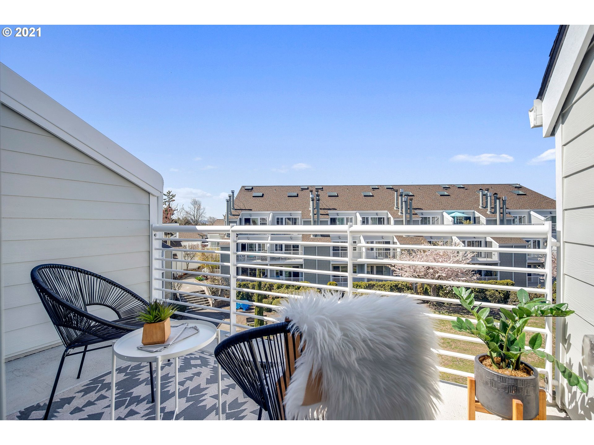 Photo #2: 21227285 Listing 