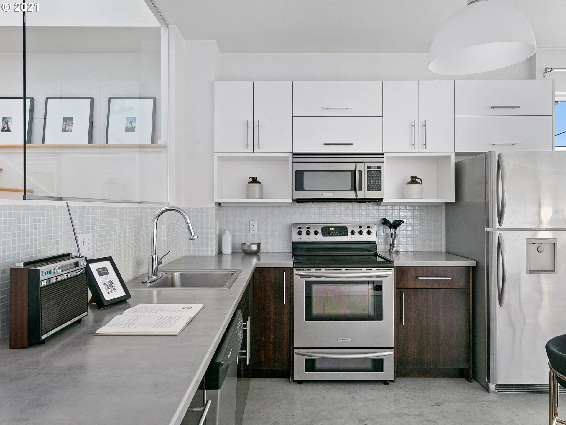 Photo #3: 21229146 Listing 