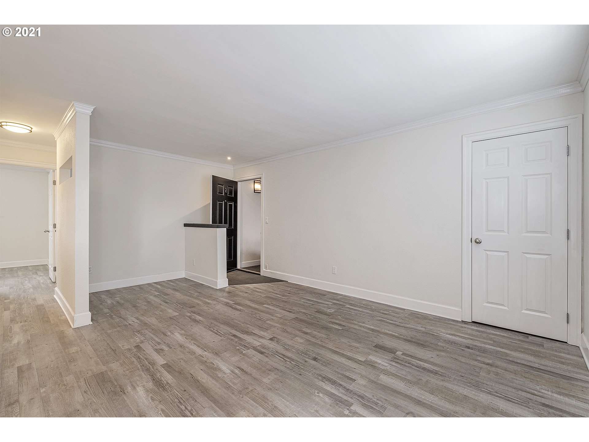 Photo #5: 21231637 Listing 