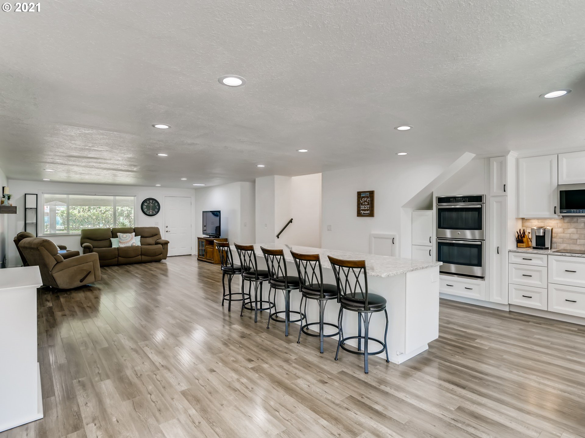 Kitchen/Living Room