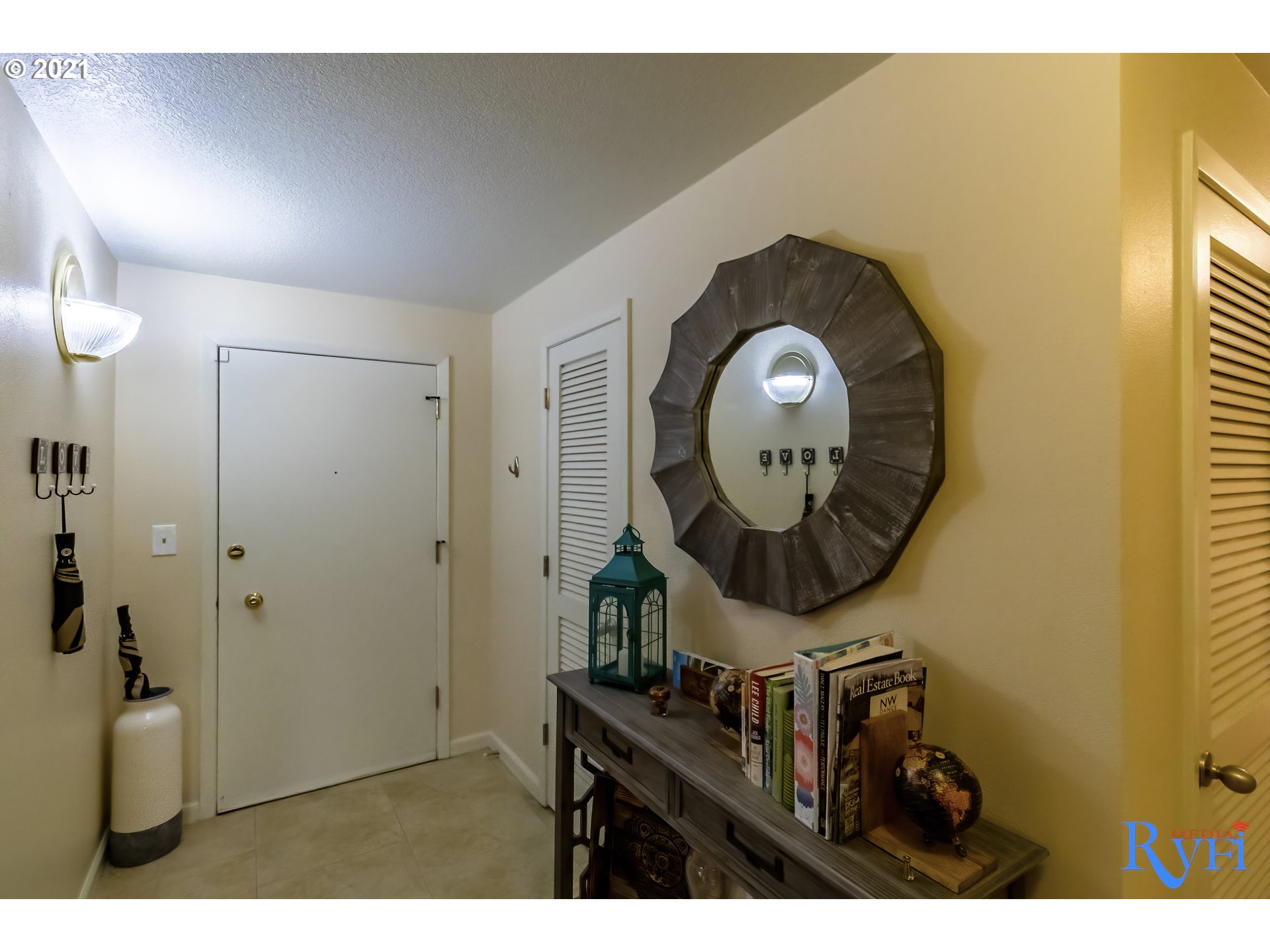 Photo #5: 21236970 Listing 