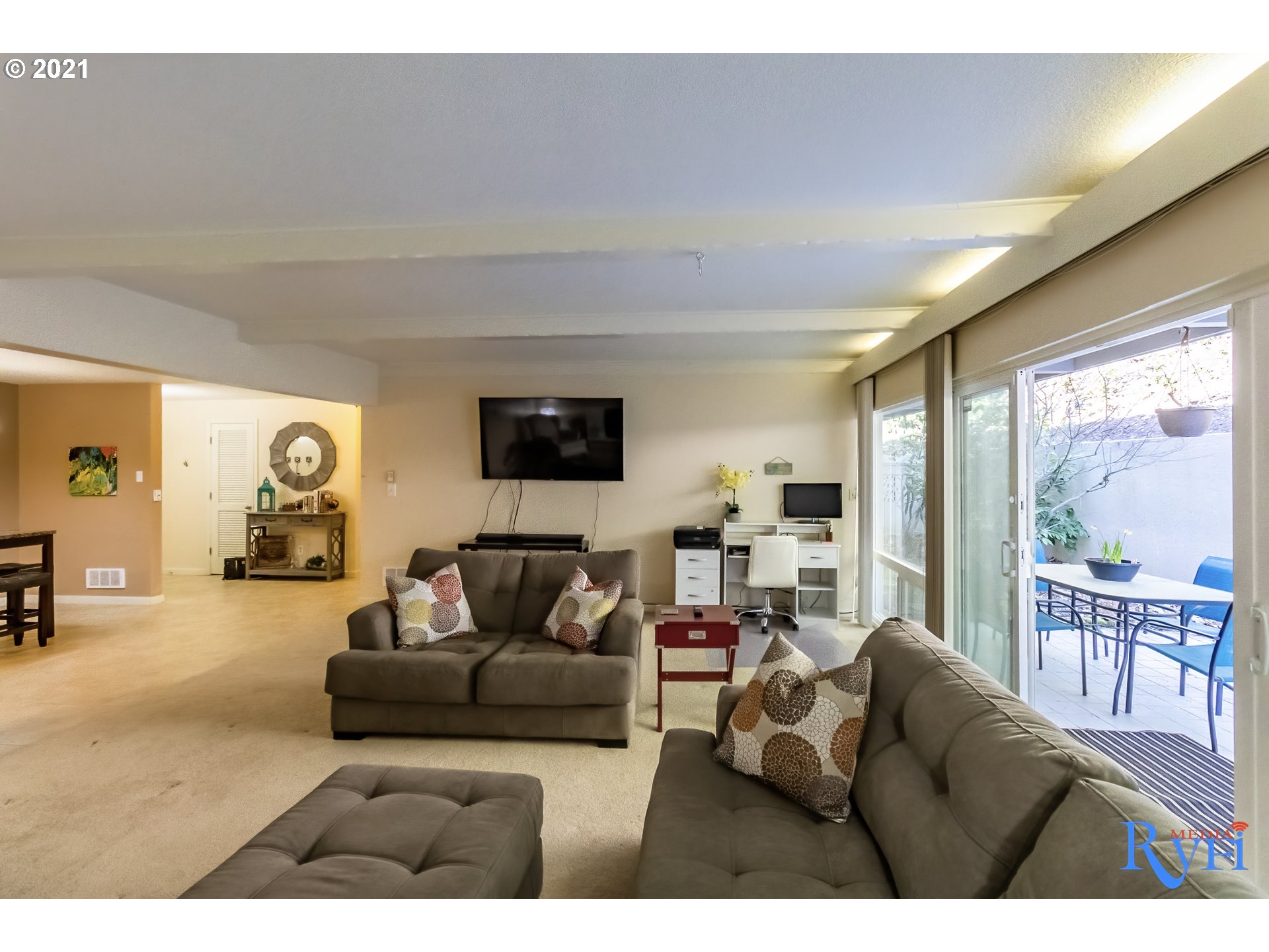 Photo #6: 21236970 Listing 