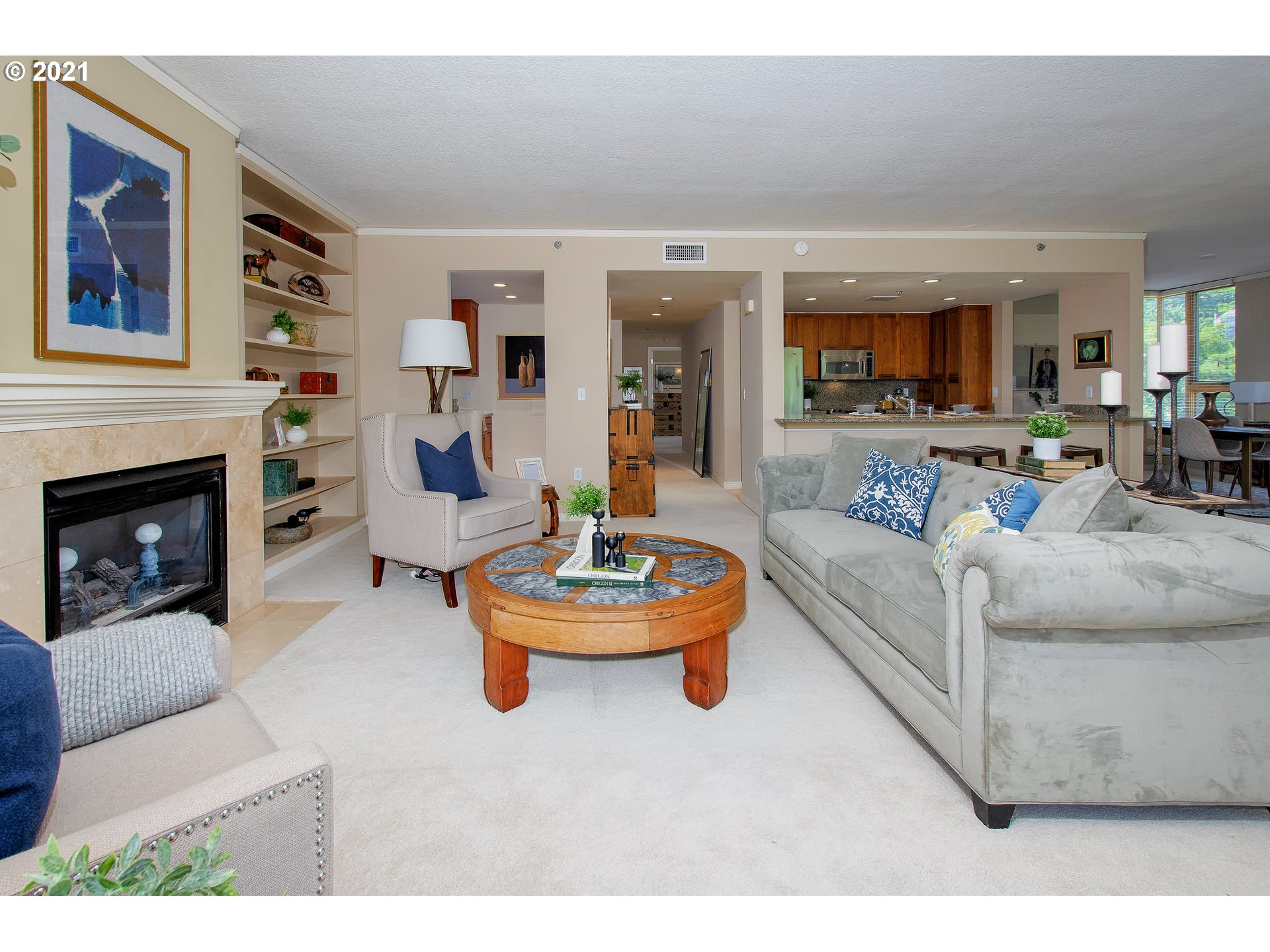 Photo #3: 21238341 Listing 
