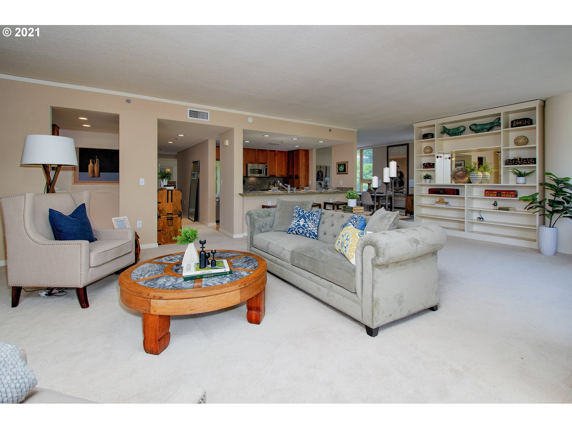 Photo #4: 21238341 Listing 