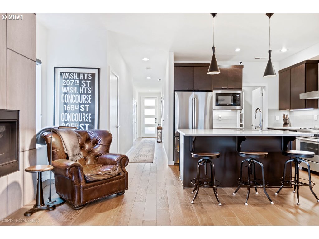 Photo #2: 21238988 Listing 