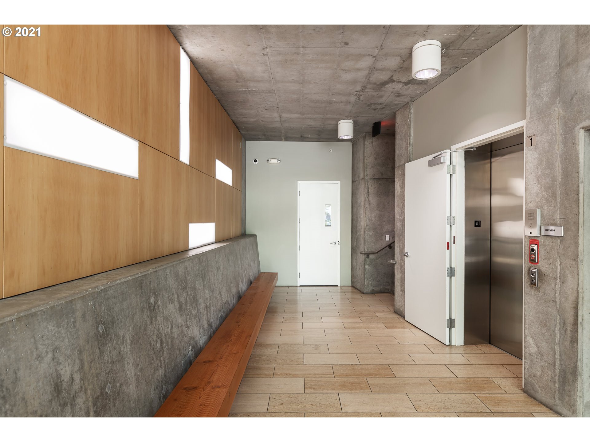 Photo #6: 21241277 Listing 