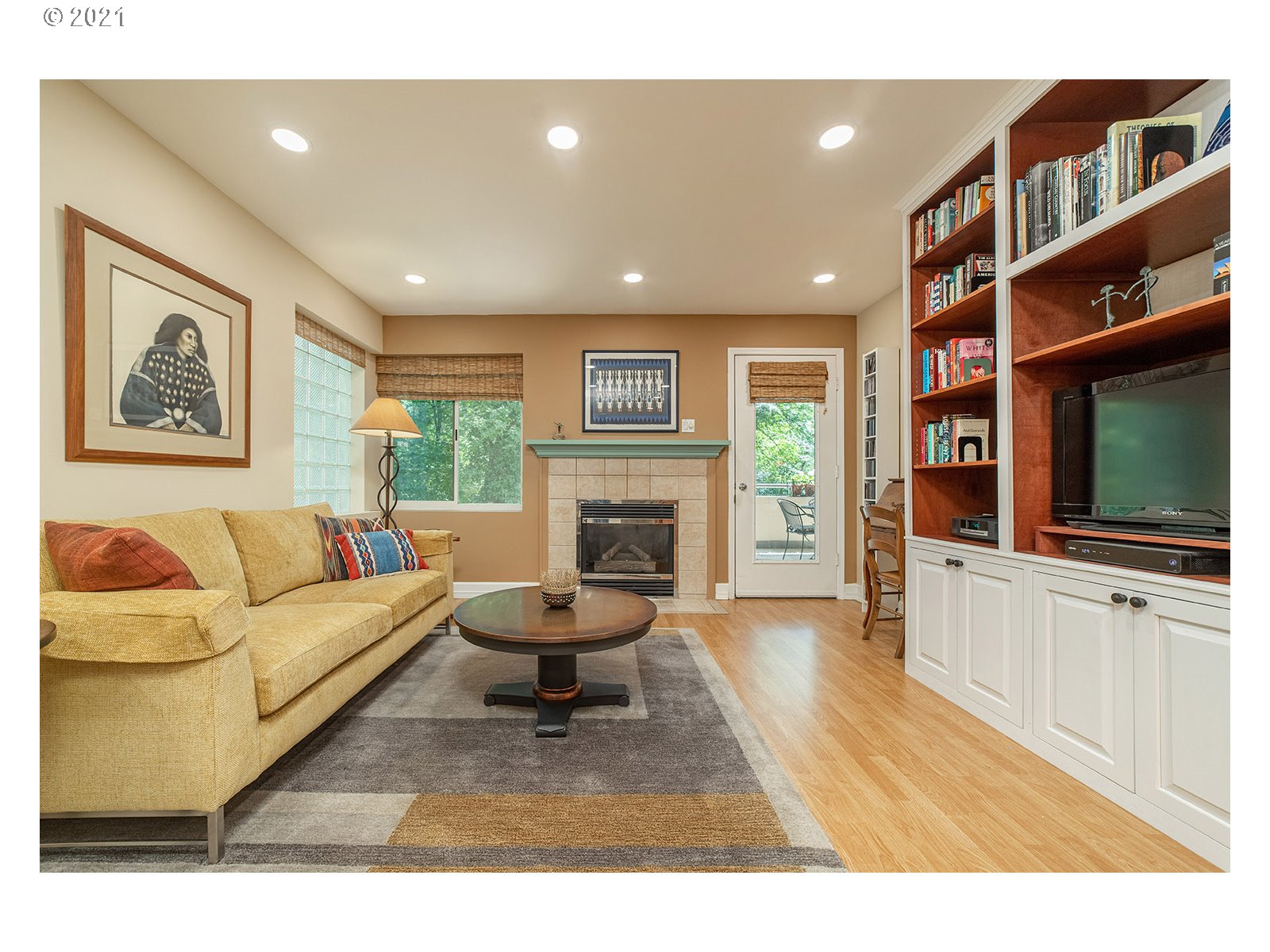 Photo #4: 21243327 Listing 