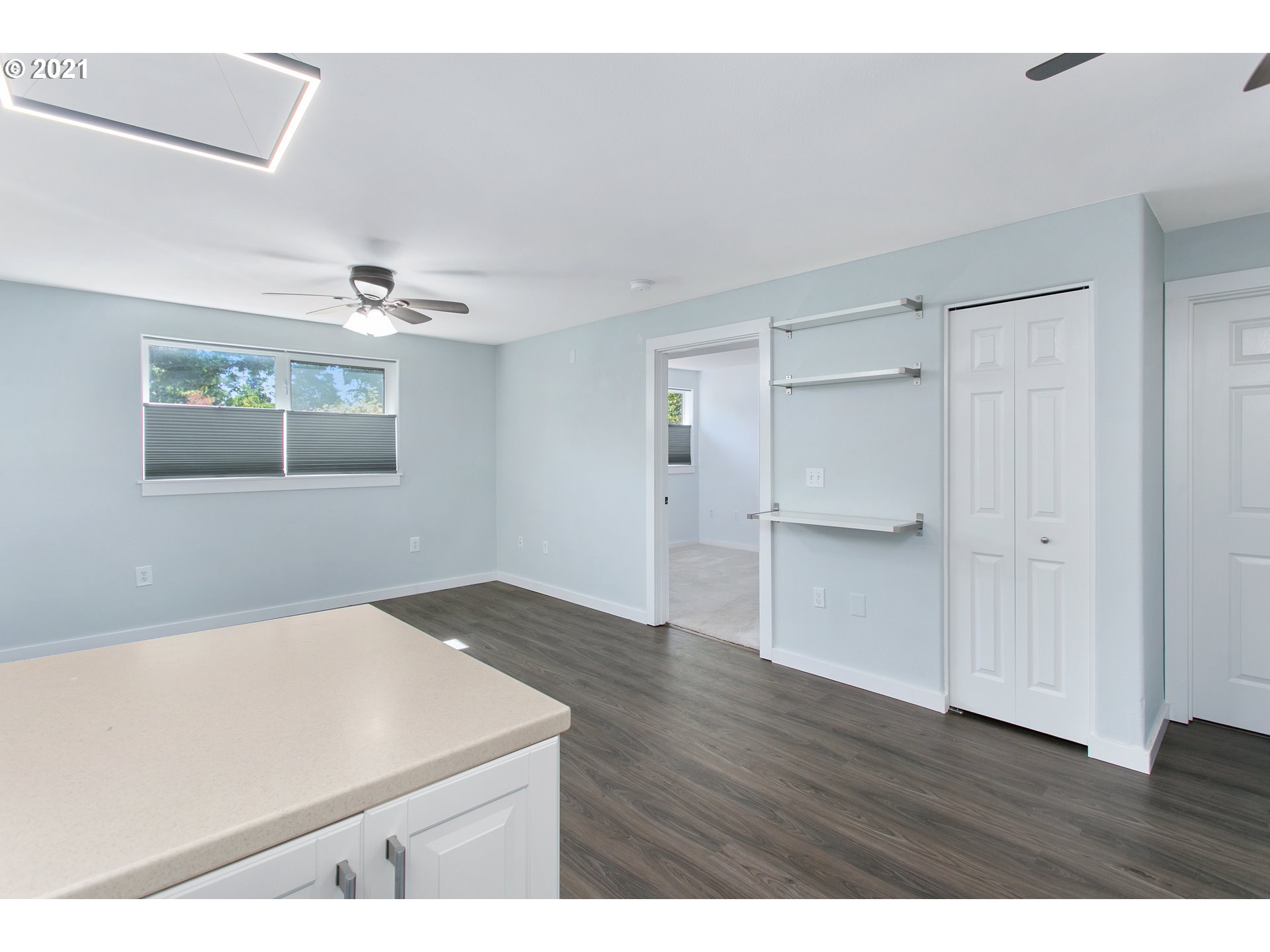 Photo #4: 21244391 Listing 