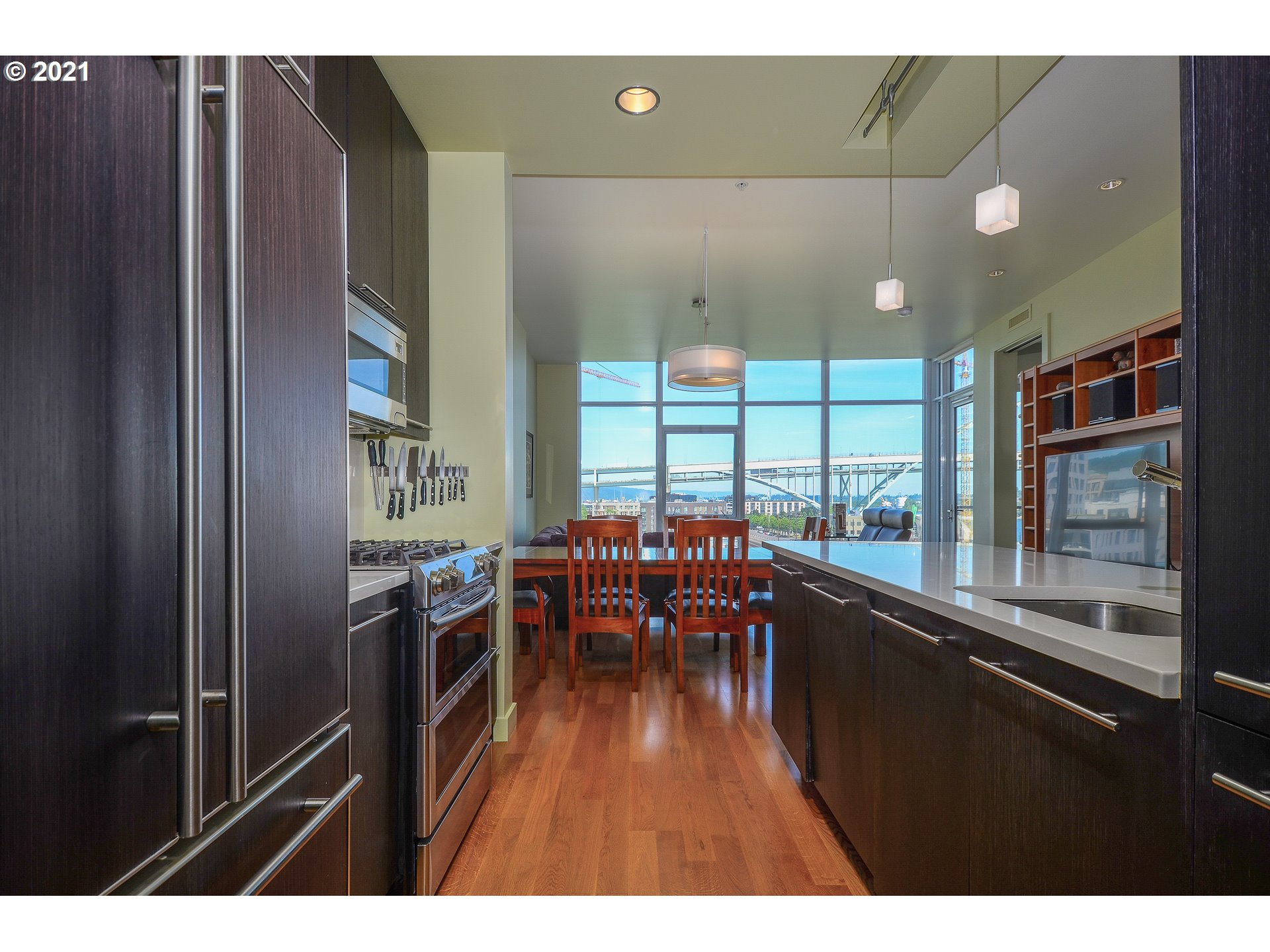Photo #6: 21248019 Listing 