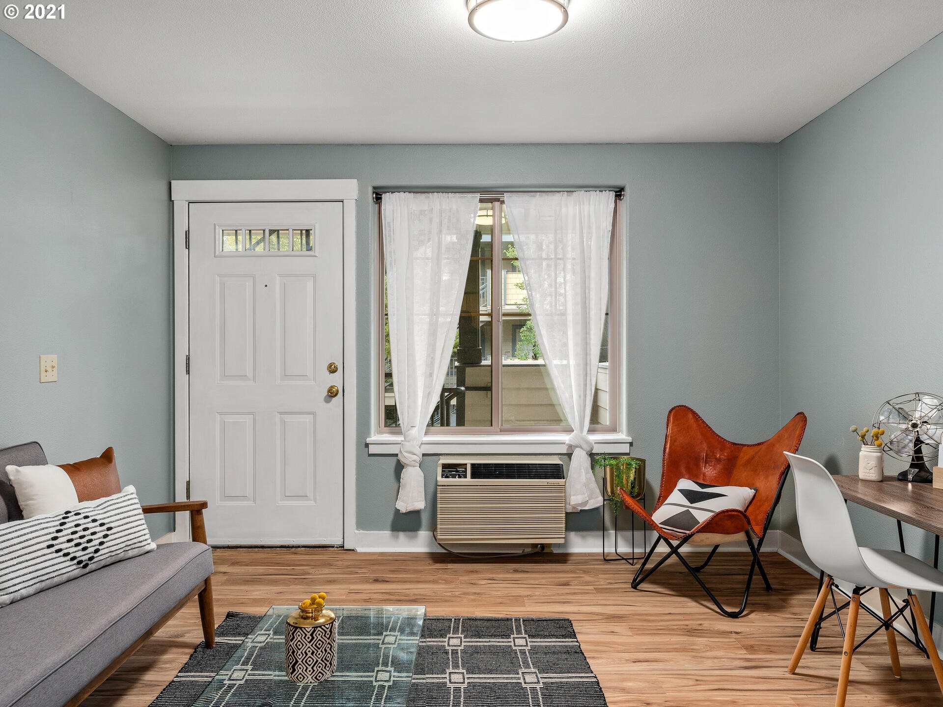 Photo #5: 21248189 Listing 