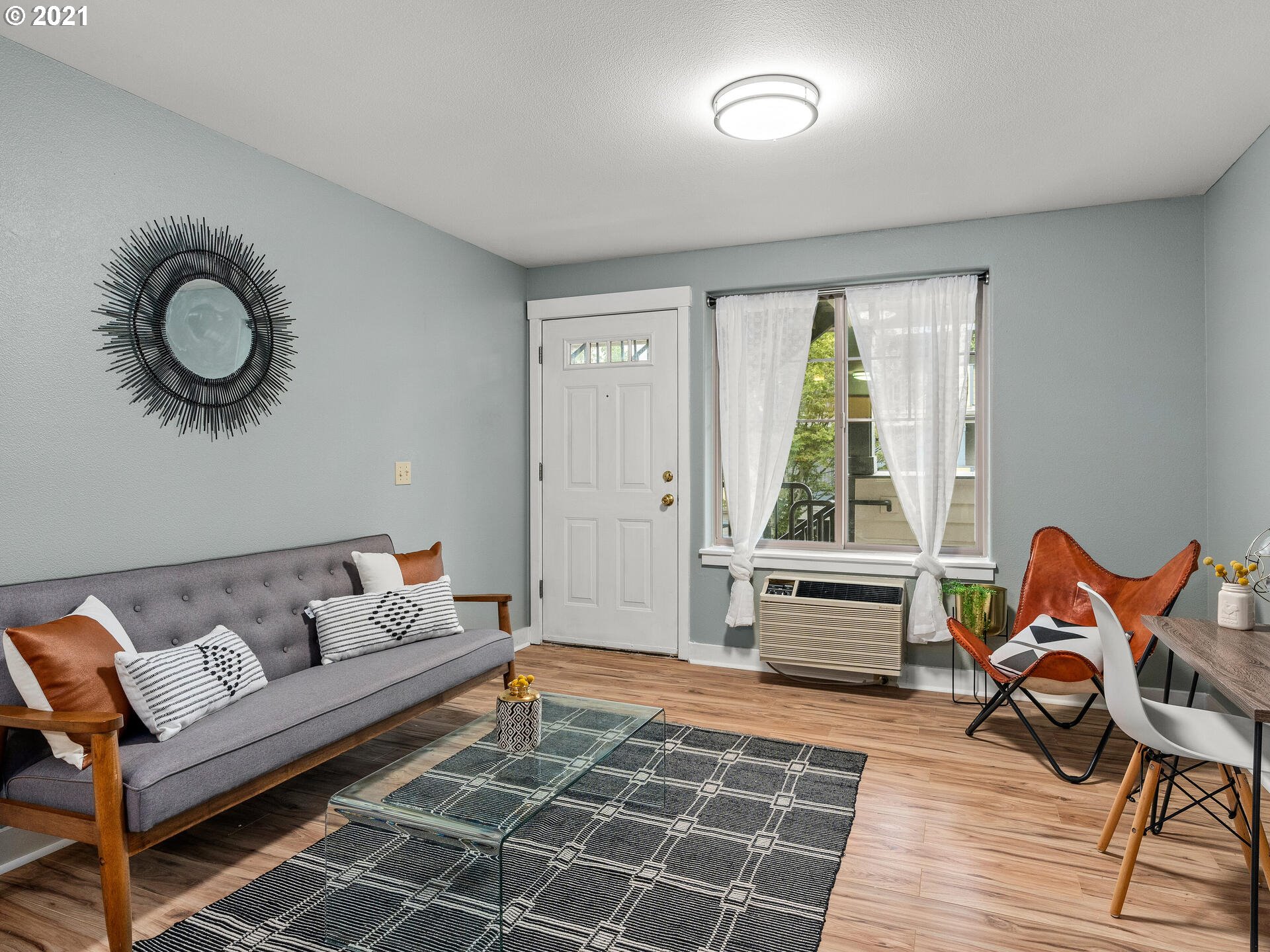 Photo #6: 21248189 Listing 