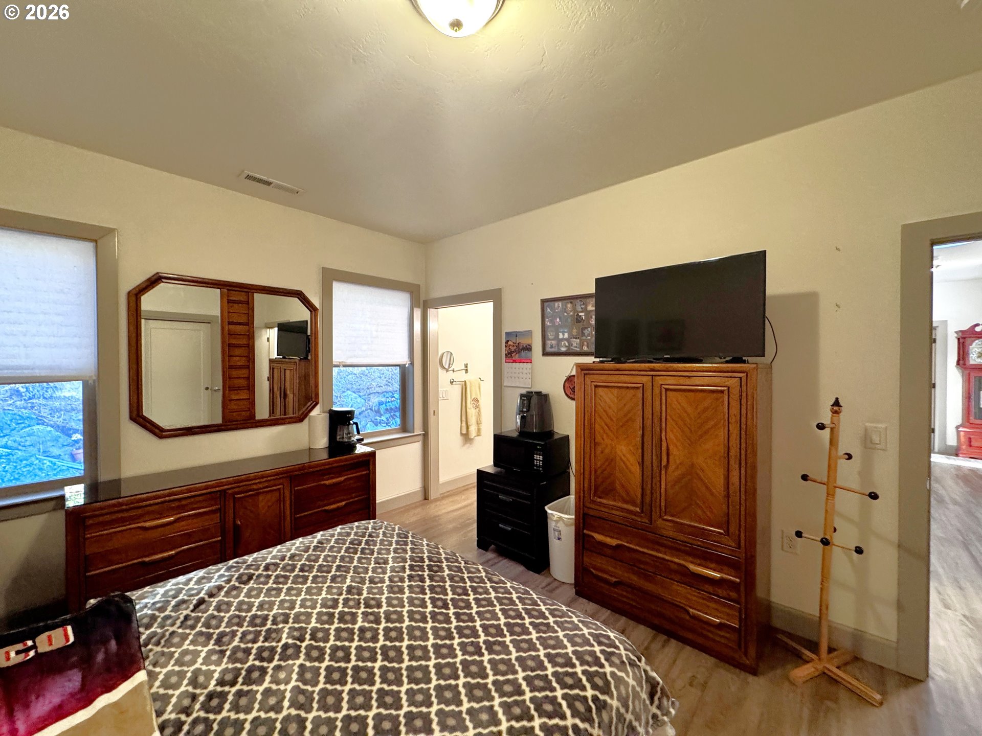 929 OLD COUNTY RD, Brookings, OR, 97415