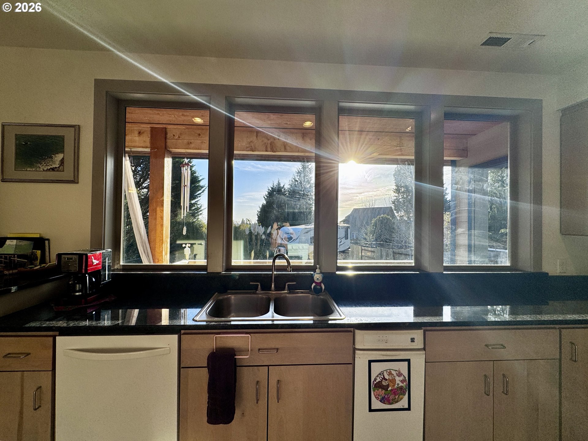 929 OLD COUNTY RD, Brookings, OR, 97415