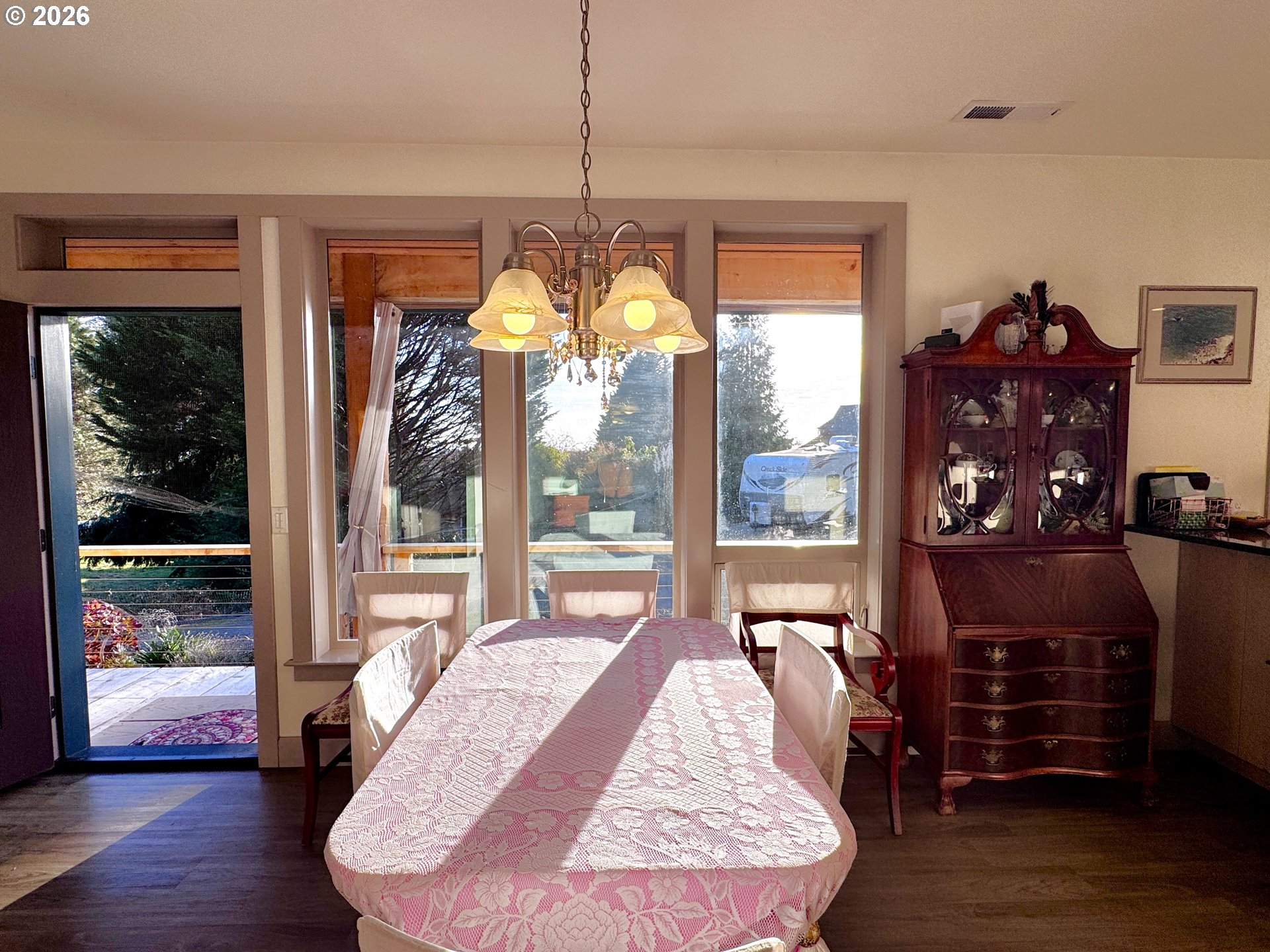 929 OLD COUNTY RD, Brookings, OR, 97415