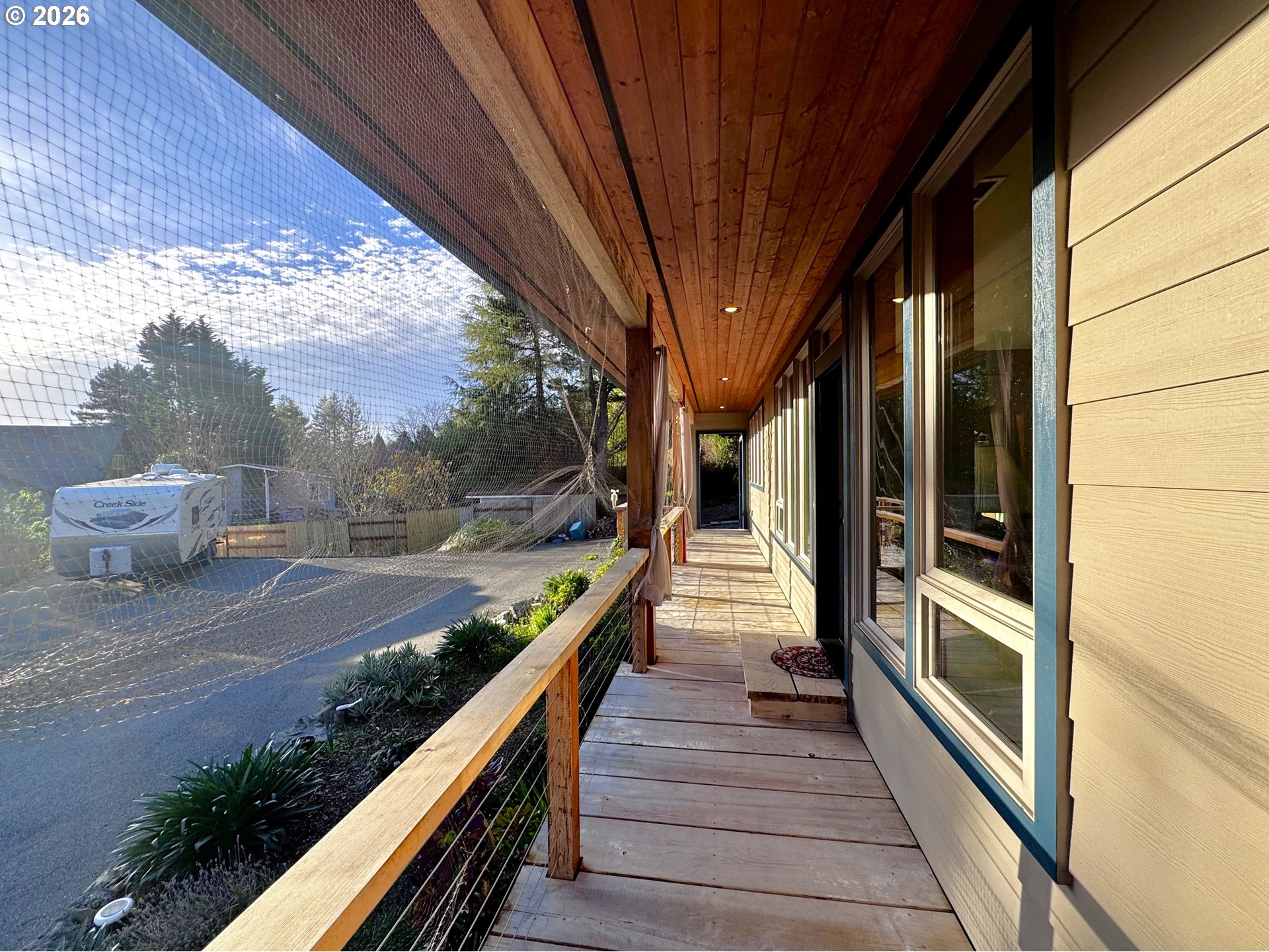 929 OLD COUNTY RD, Brookings, OR, 97415