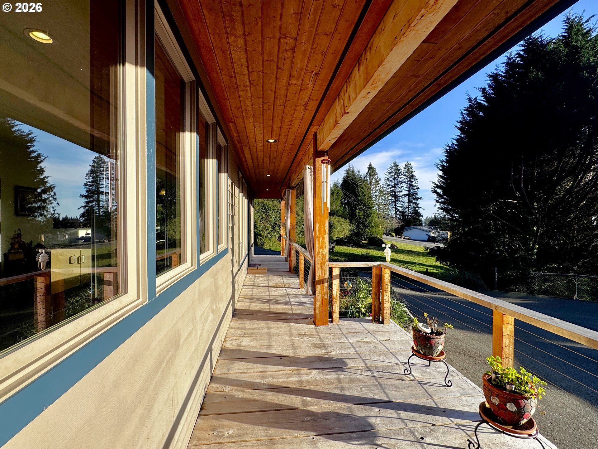 929 OLD COUNTY RD, Brookings, OR, 97415