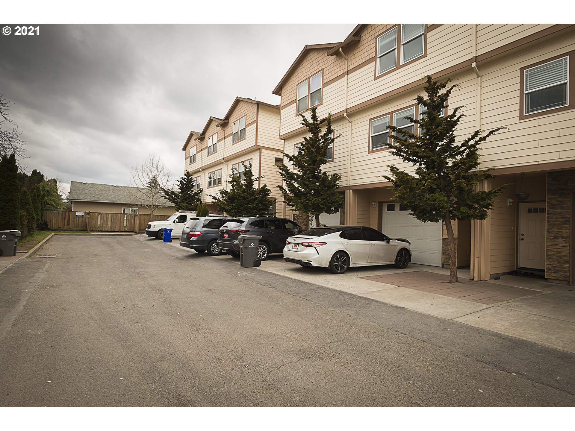 Photo #4: 21250360 Listing 