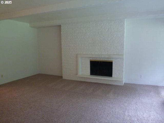 Photo #4: 21250911 Listing 