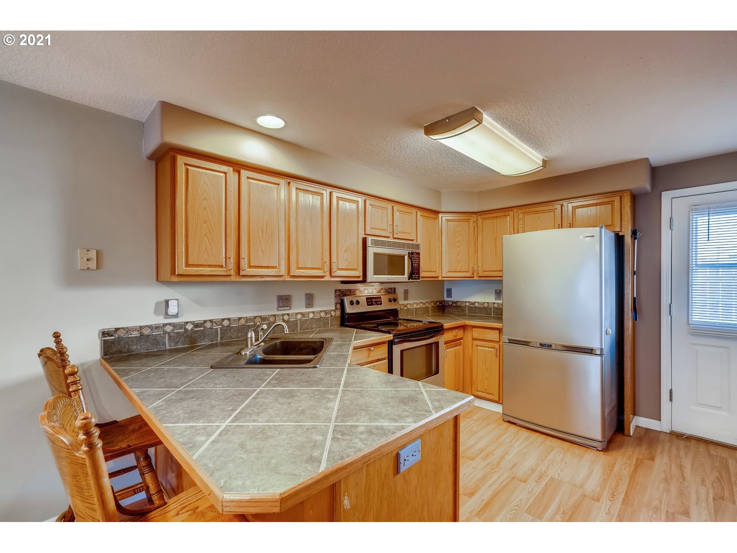 Photo #5: 21252561 Listing 