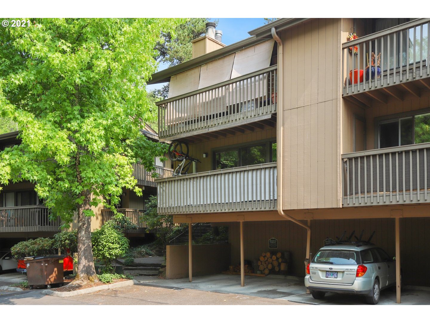 Photo #2: 21252891 Listing 