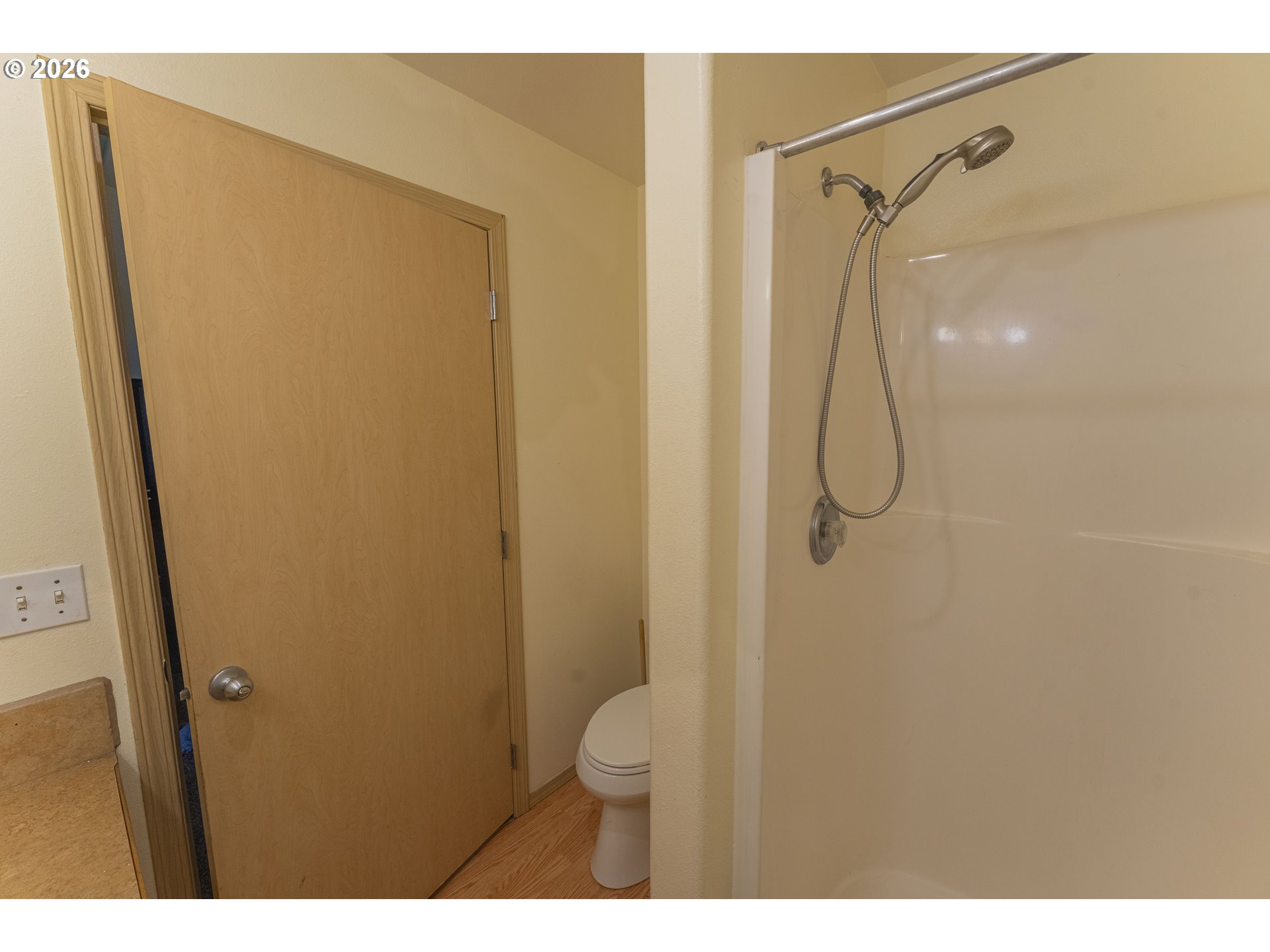 Photo #15: 212534923 Listing: Photo #15