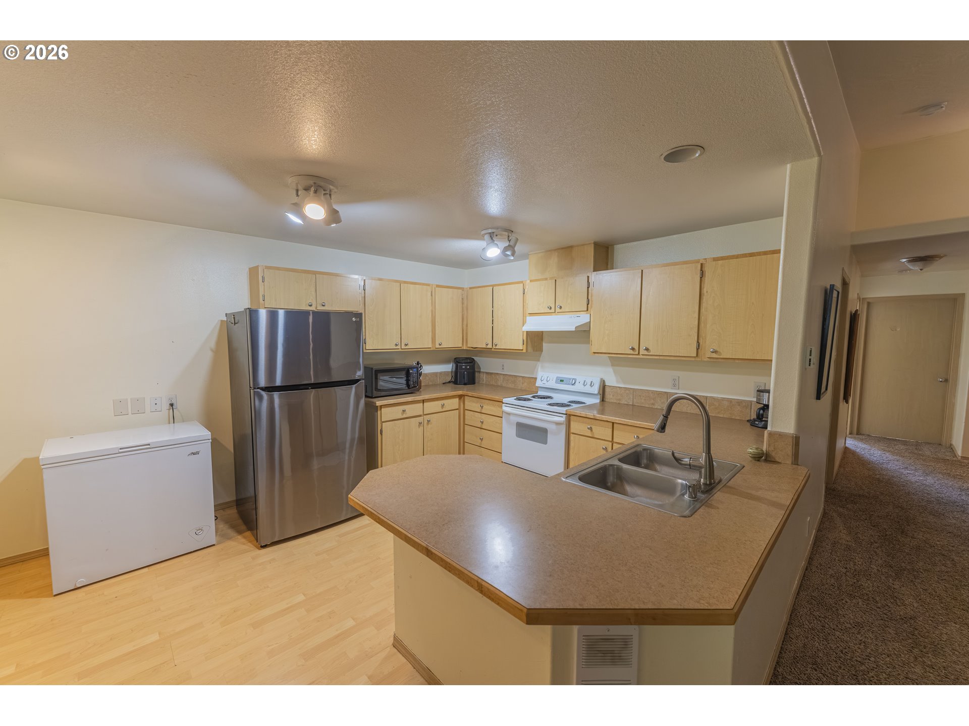 Photo #21: 212534923 Listing: Photo #21