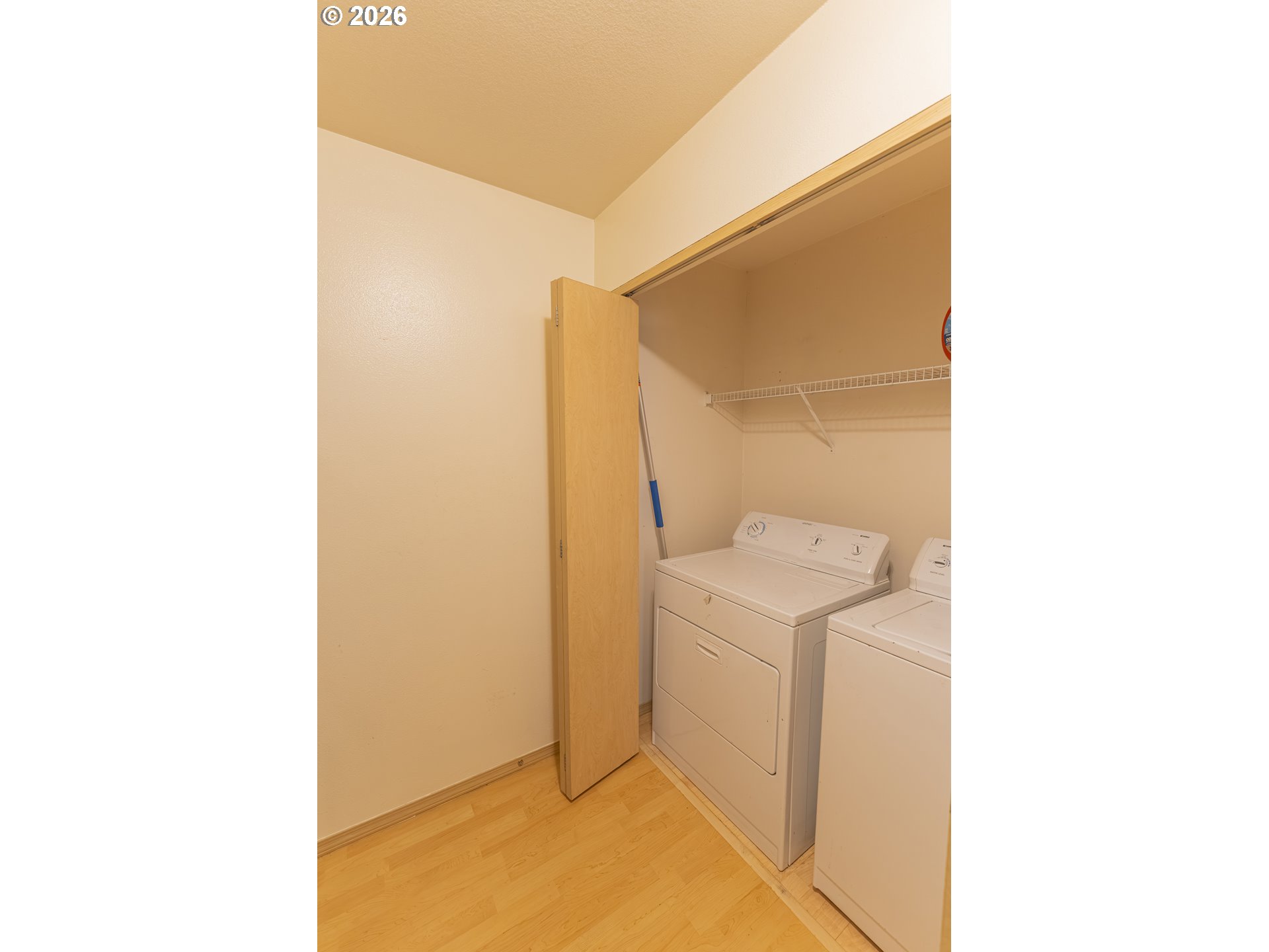 Photo #33: 212534923 Listing: Photo #33