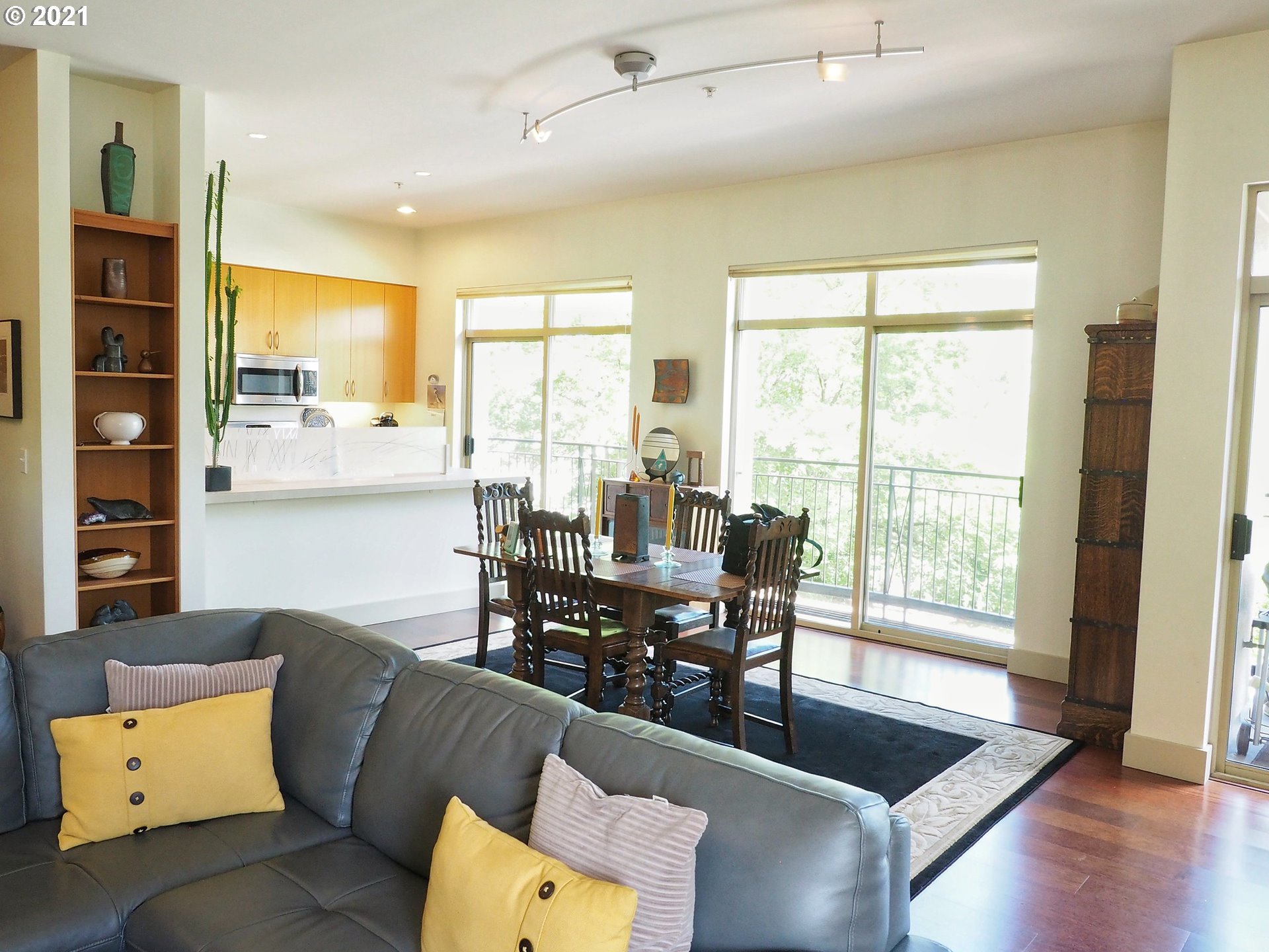 Photo #6: 21254873 Listing 