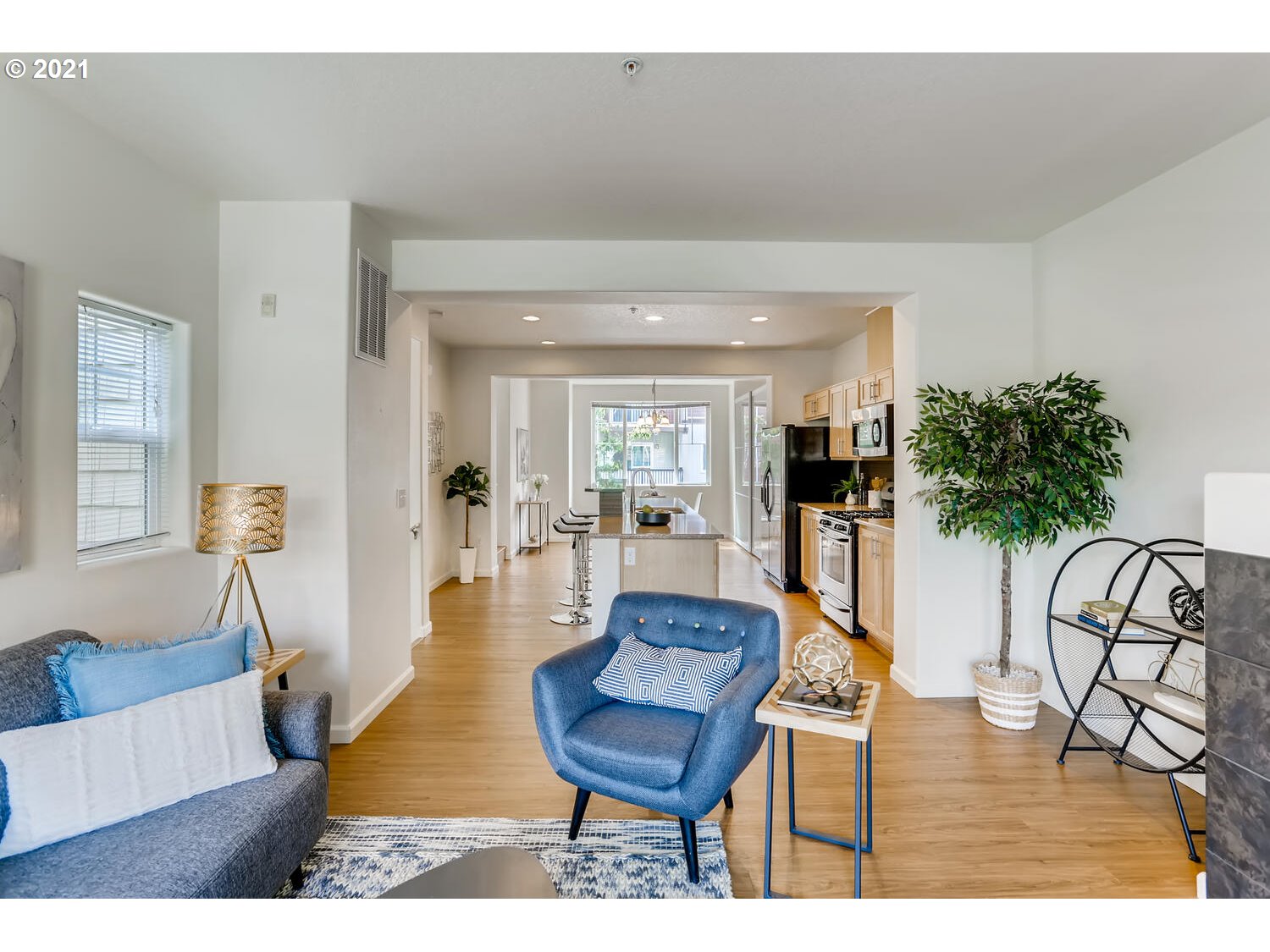Photo #6: 21260310 Listing 
