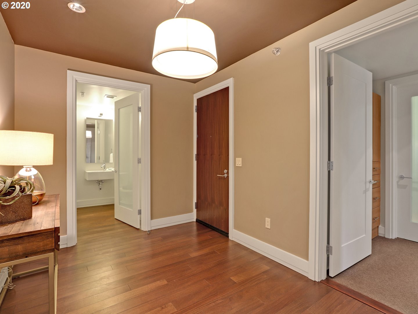 Photo #2: 21261653 Listing 