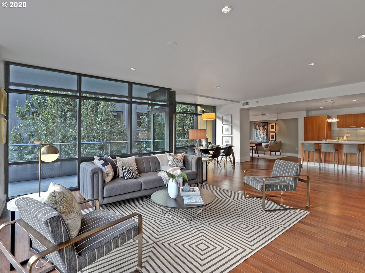 Photo #5: 21261653 Listing 