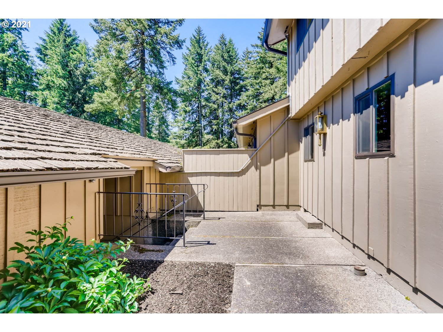 Photo #4: 21262521 Listing 