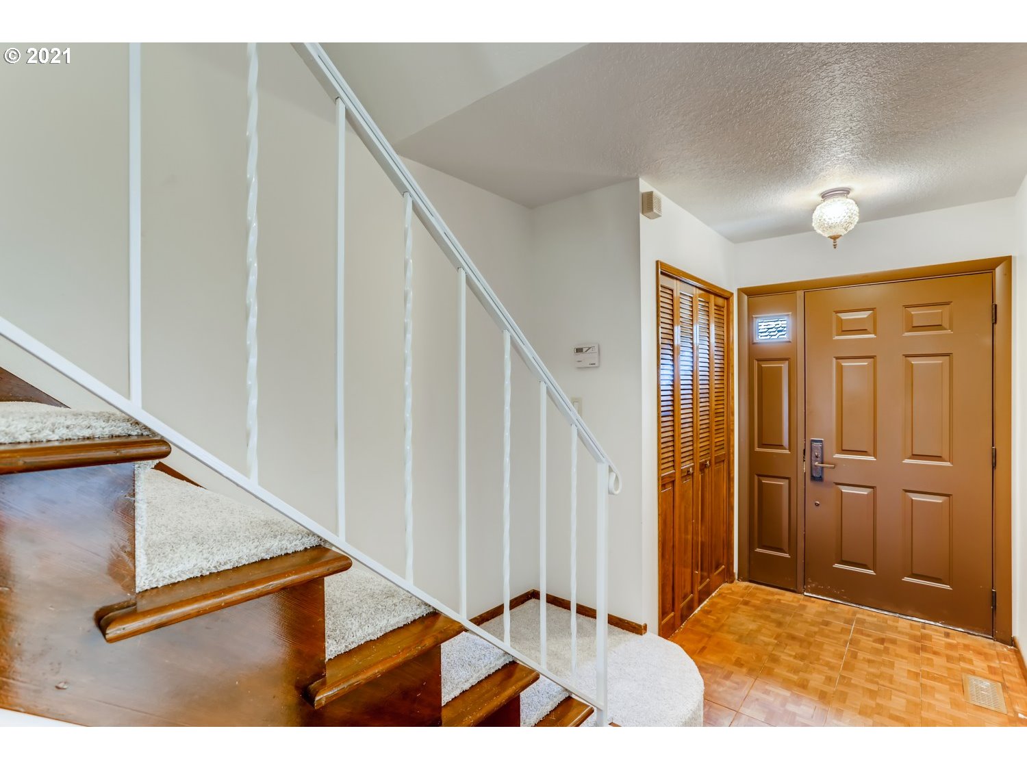 Photo #5: 21262521 Listing 