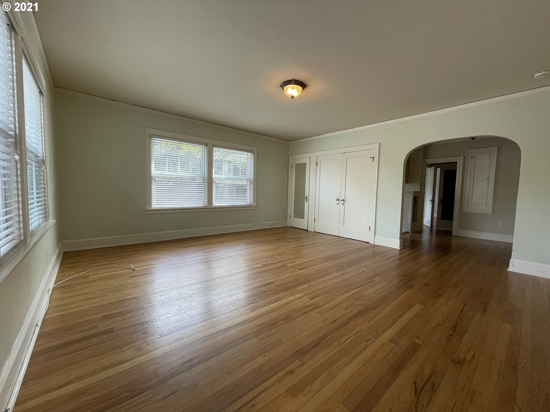 Photo #5: 21263845 Listing 