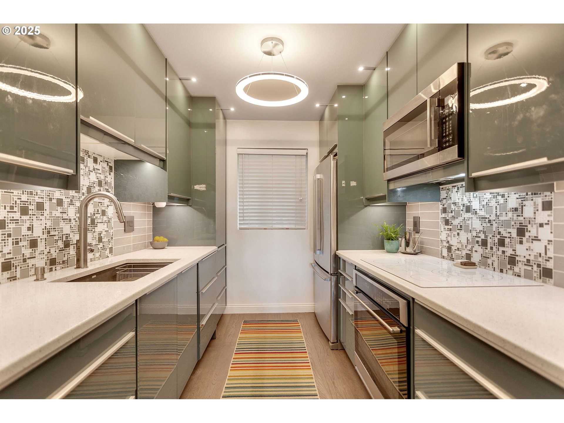 Photo #16: 212642447 Listing: Photo #16