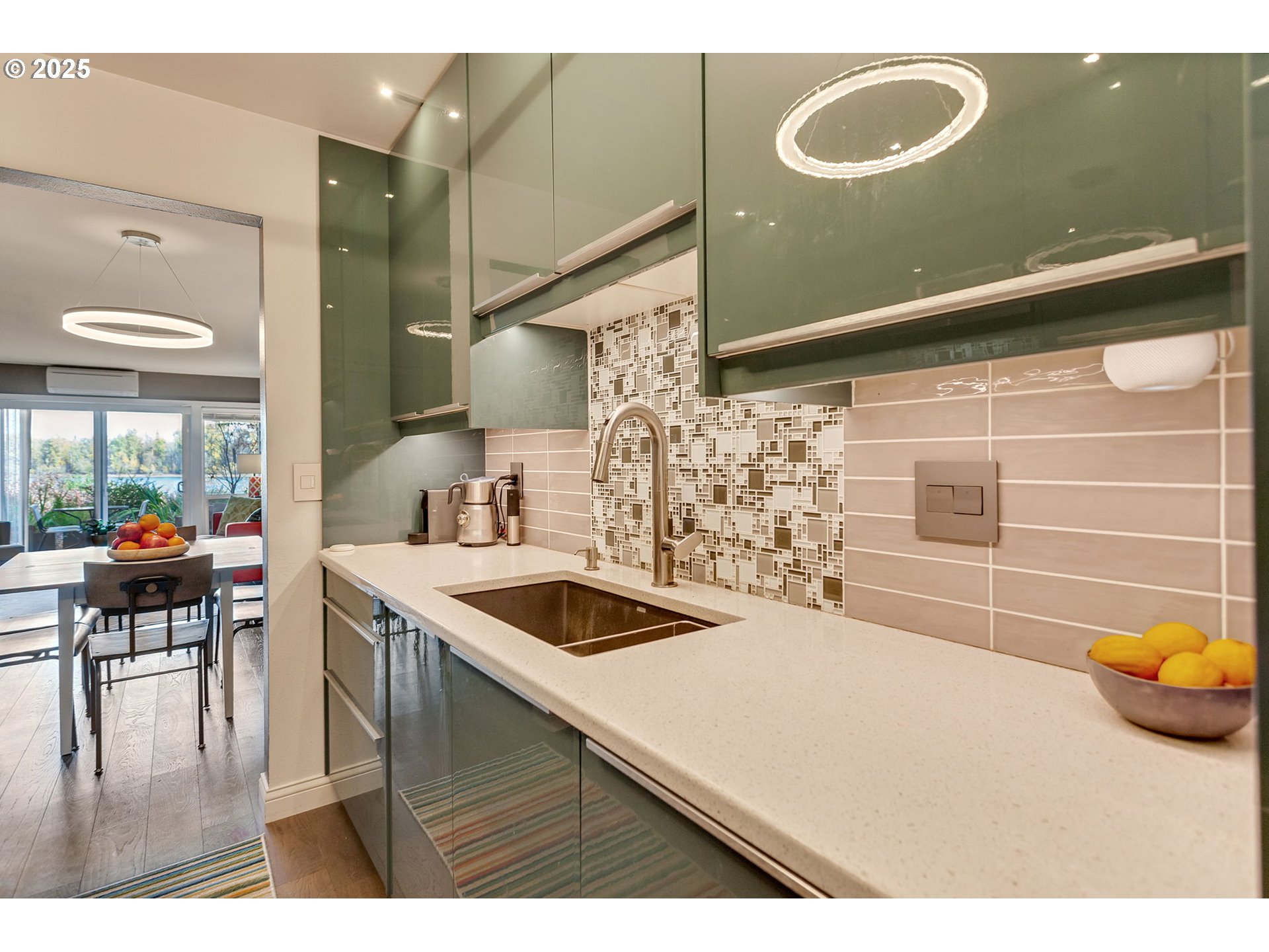 Photo #21: 212642447 Listing: Photo #21