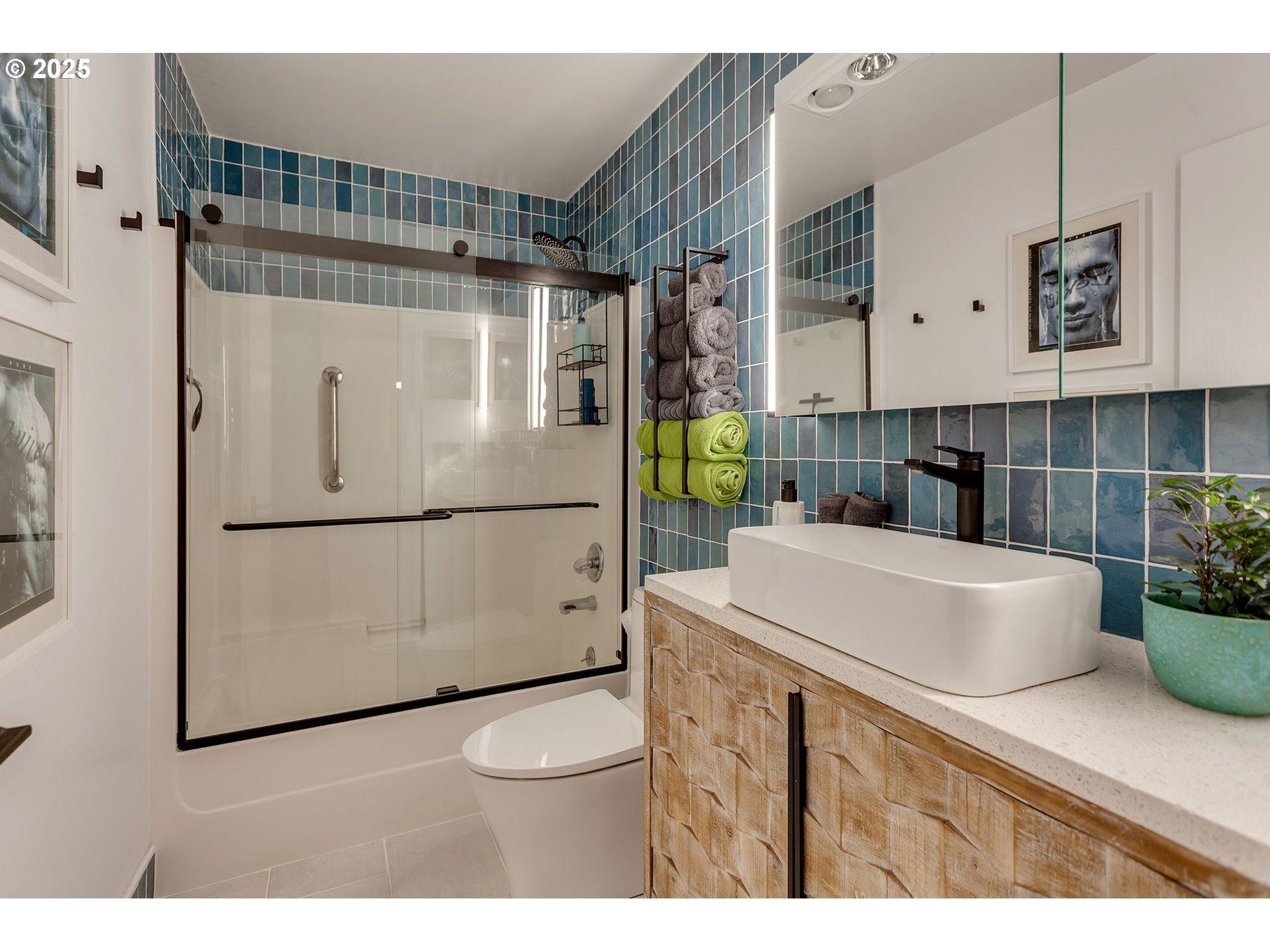 Photo #24: 212642447 Listing: Photo #24