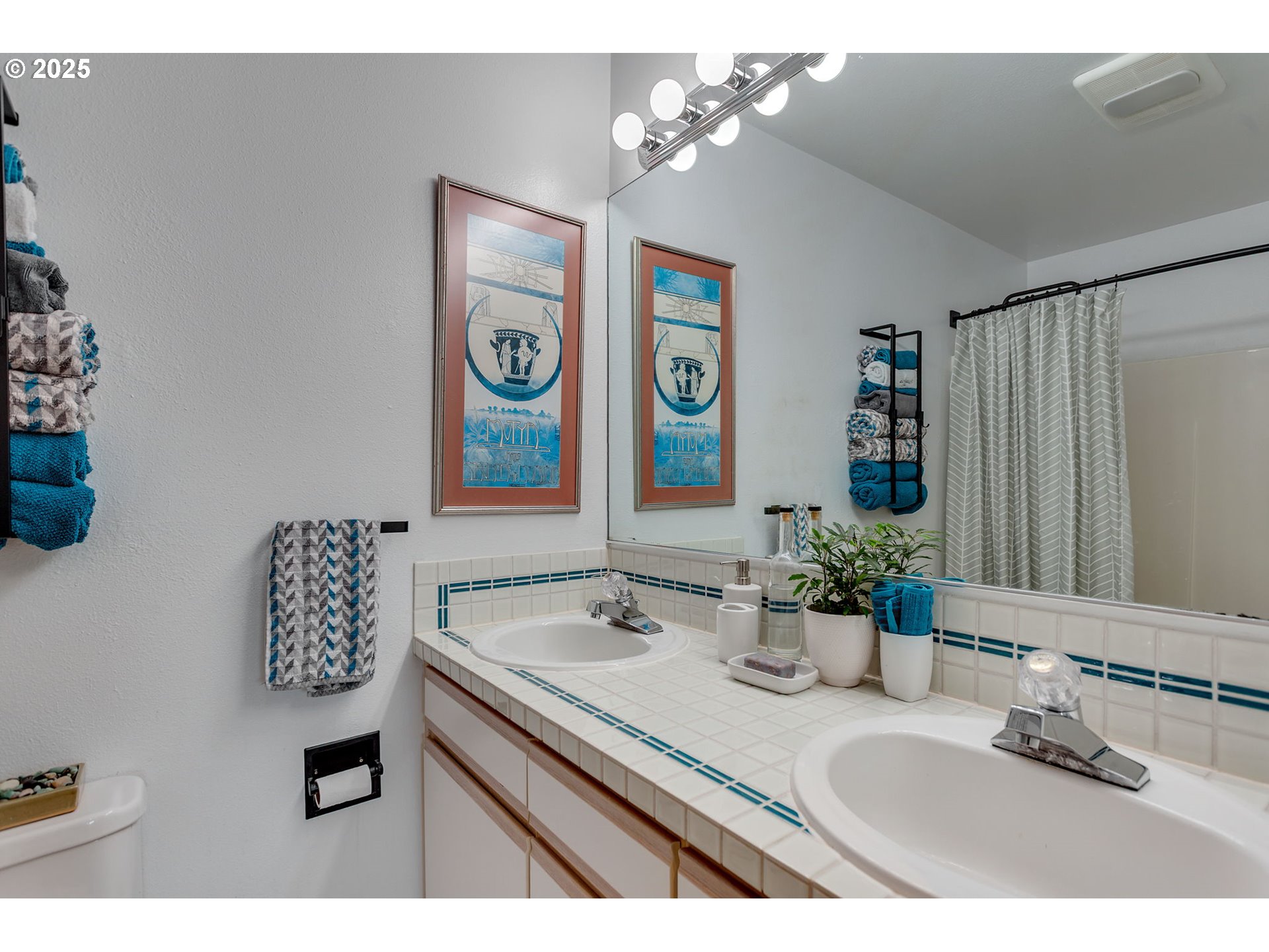 Photo #30: 212642447 Listing: Photo #30