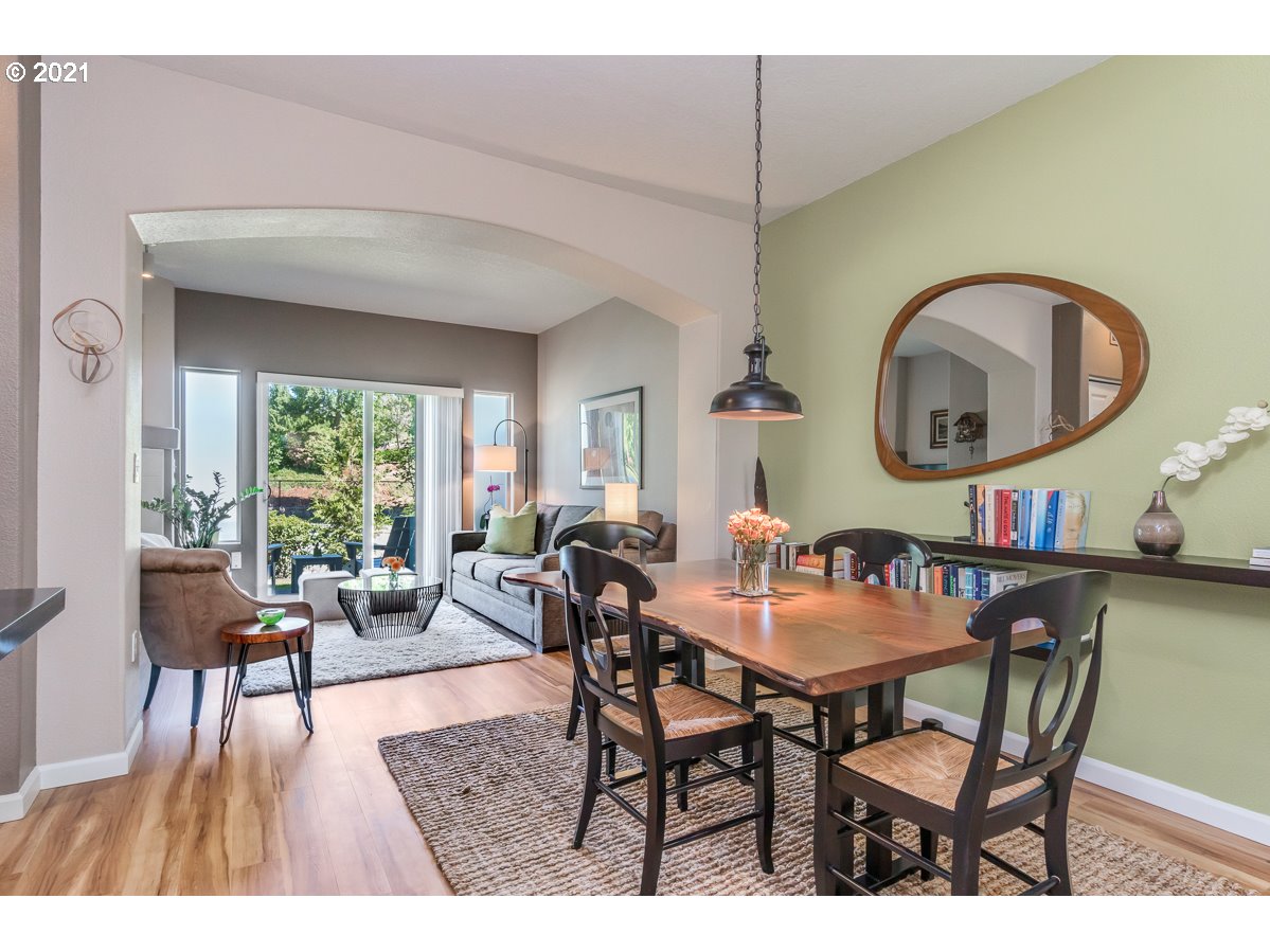 Photo #5: 21264913 Listing 