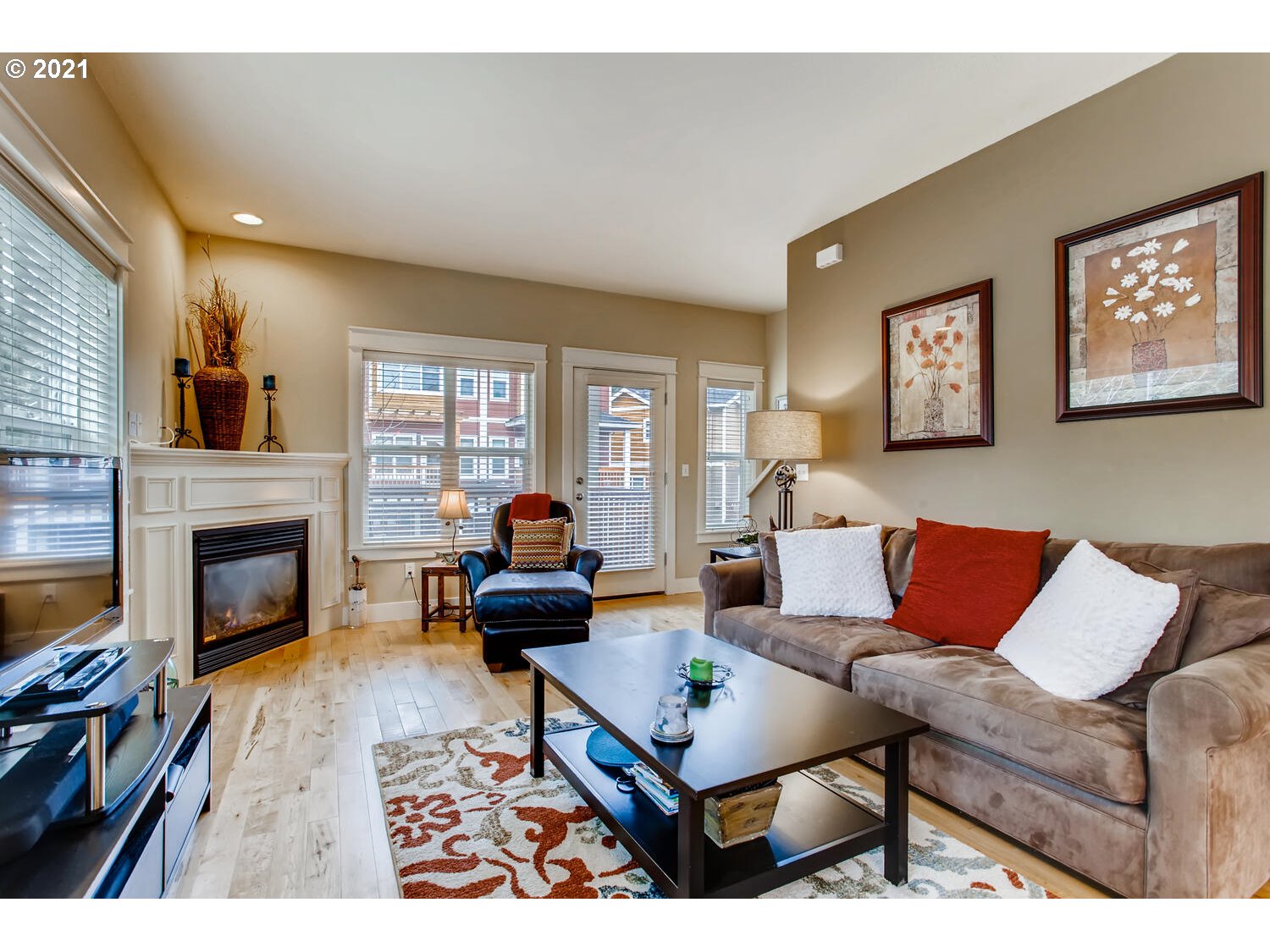 Photo #5: 21266319 Listing 